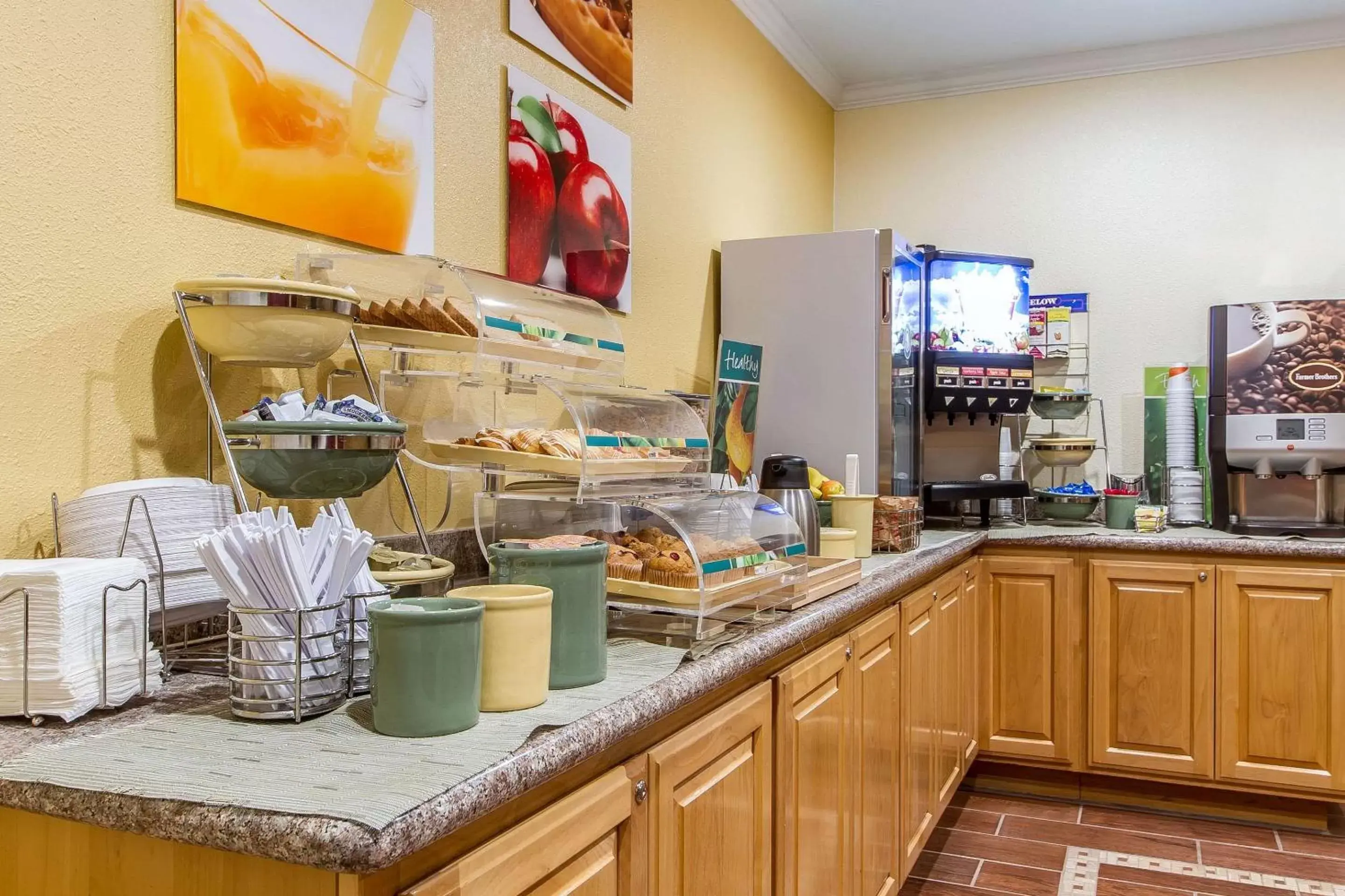 Restaurant/places to eat in Quality Inn & Suites Gilroy