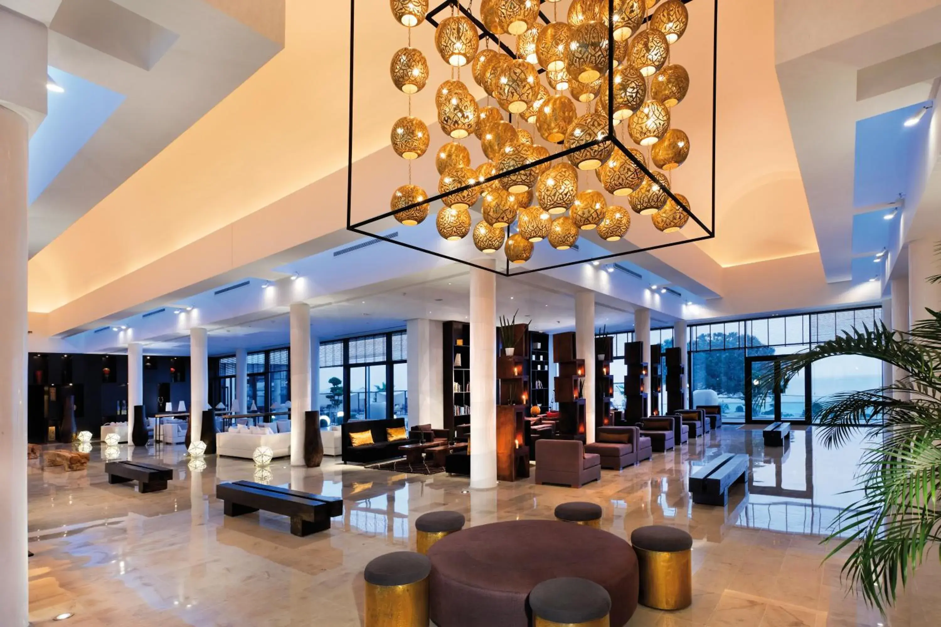 Lobby or reception, Lounge/Bar in Mövenpick Hotel Gammarth Tunis