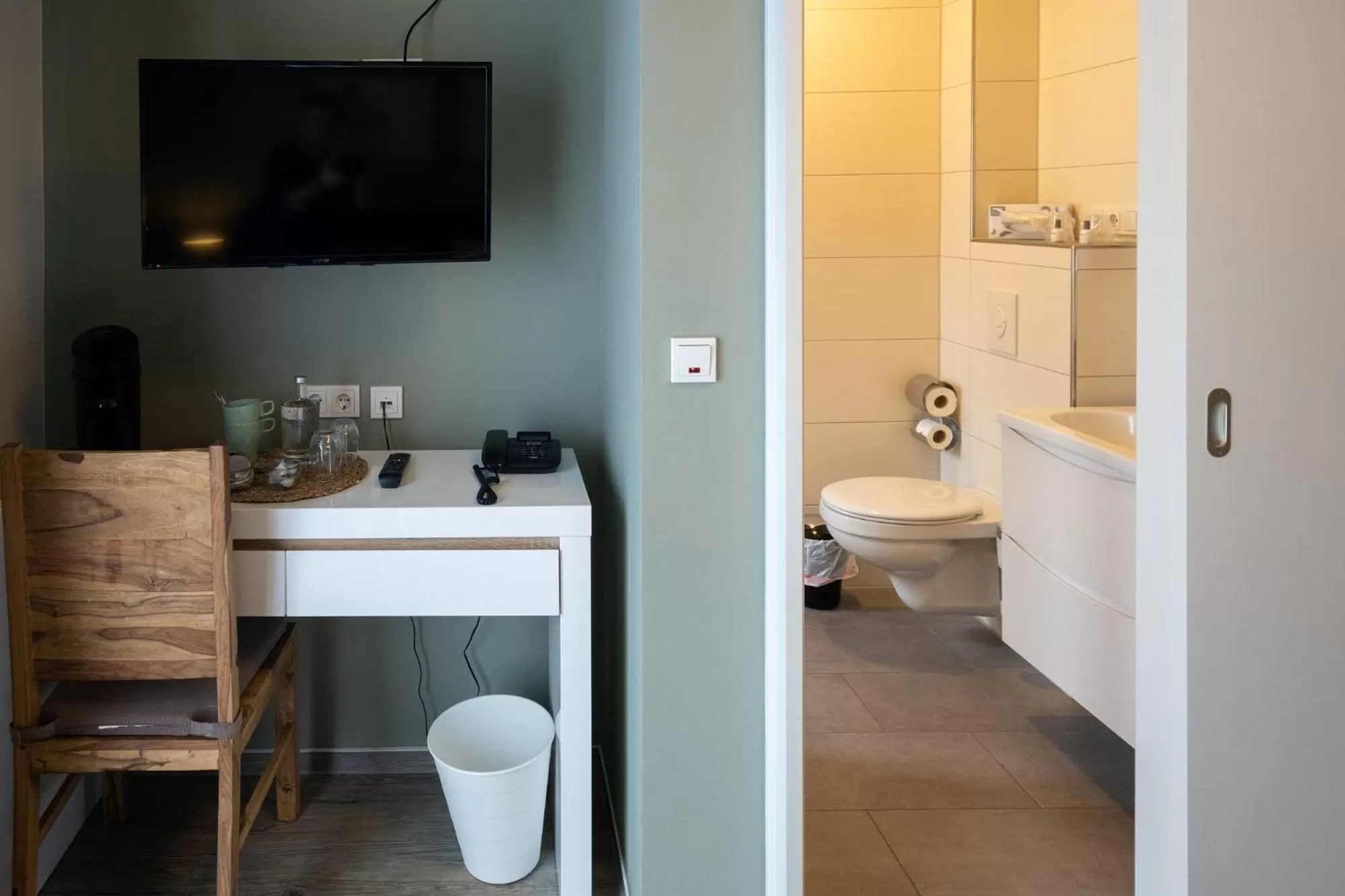 Coffee/tea facilities in Stadthotel Jever