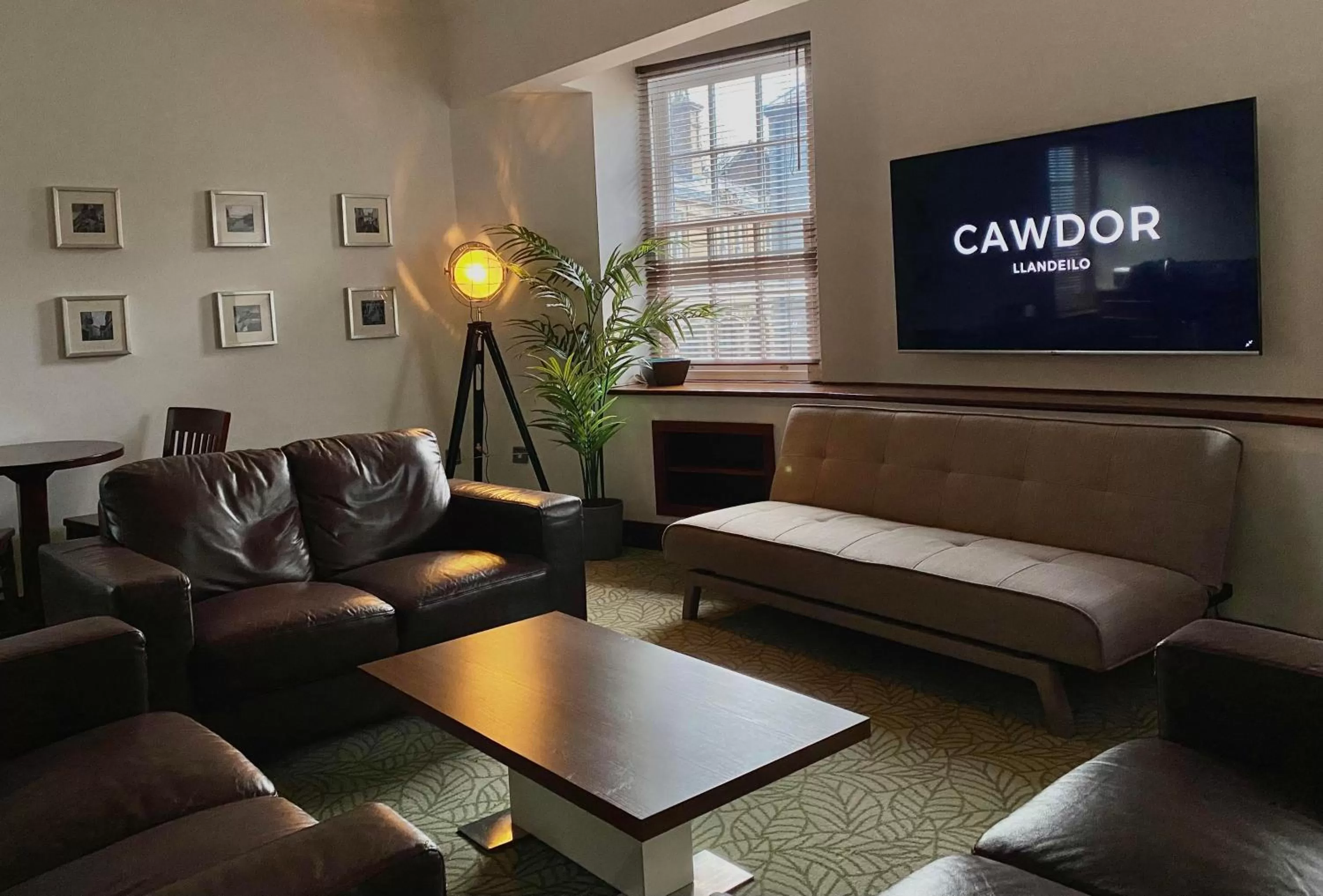 Living room in The Cawdor