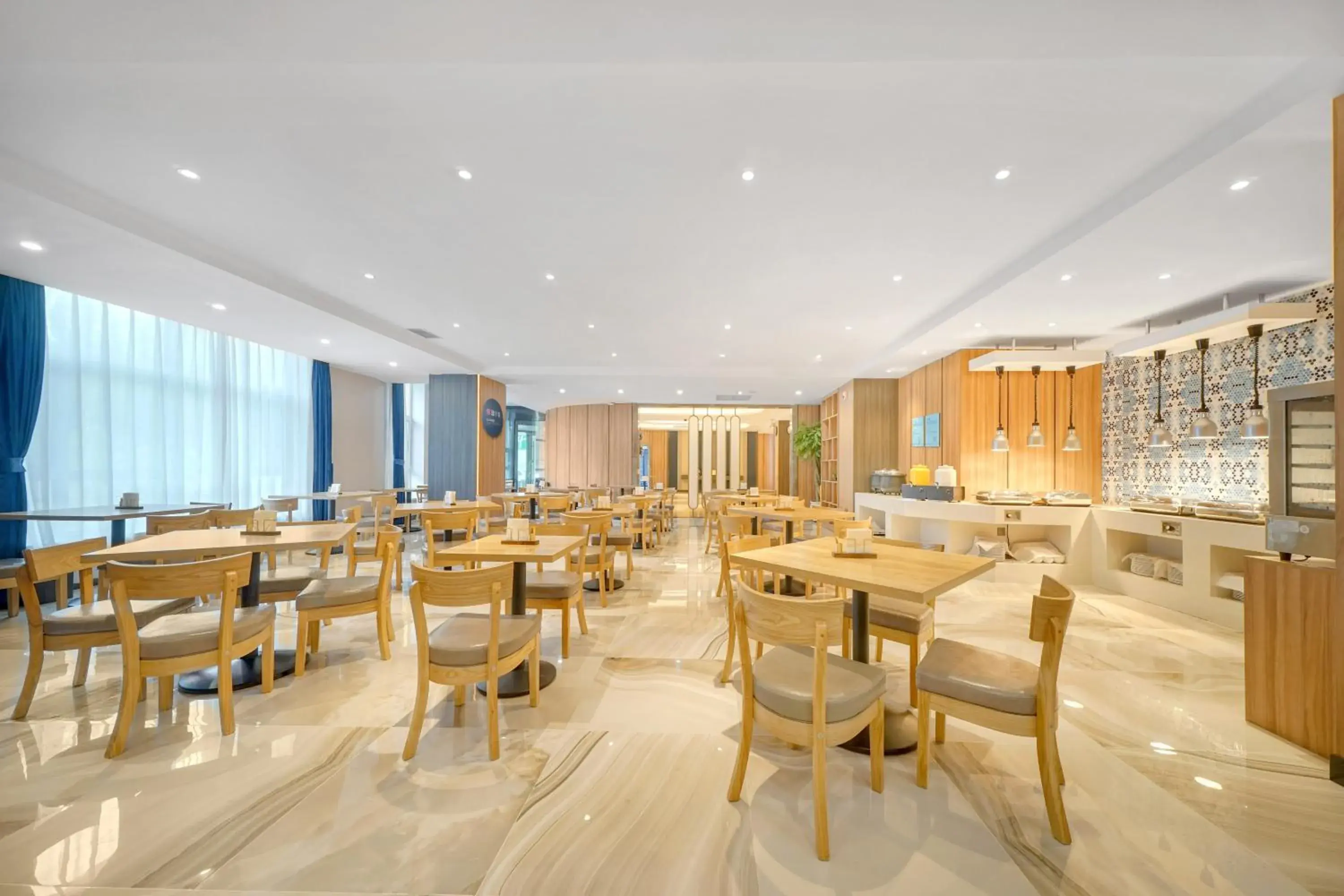 Restaurant/Places to Eat in Holiday Inn Express - Harbin Songbei New District, an IHG Hotel