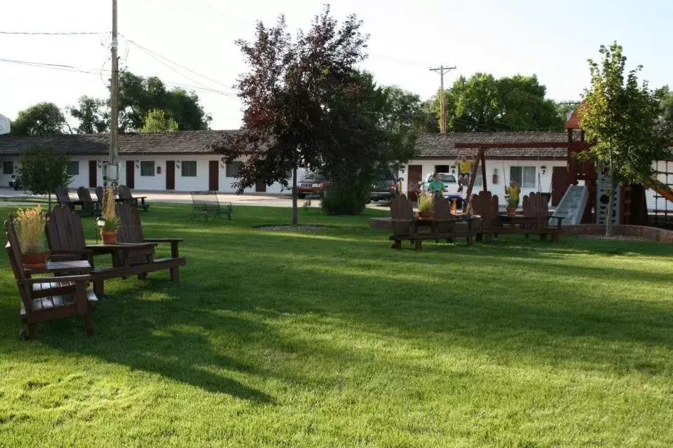 Garden in Covered Wagon Motel Lusk WY