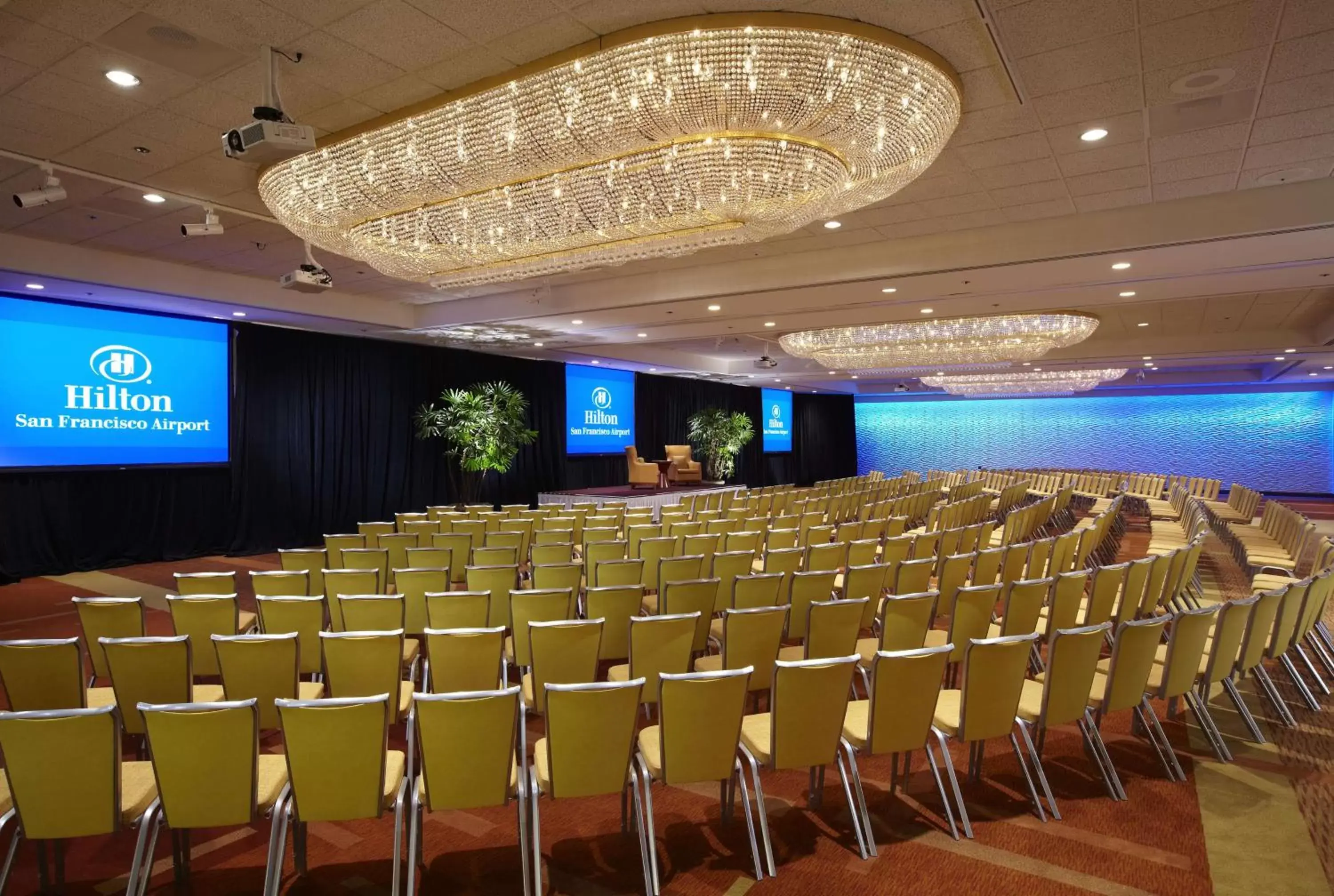 Meeting/conference room in Hilton San Francisco Airport Bayfront - No Resort Fee