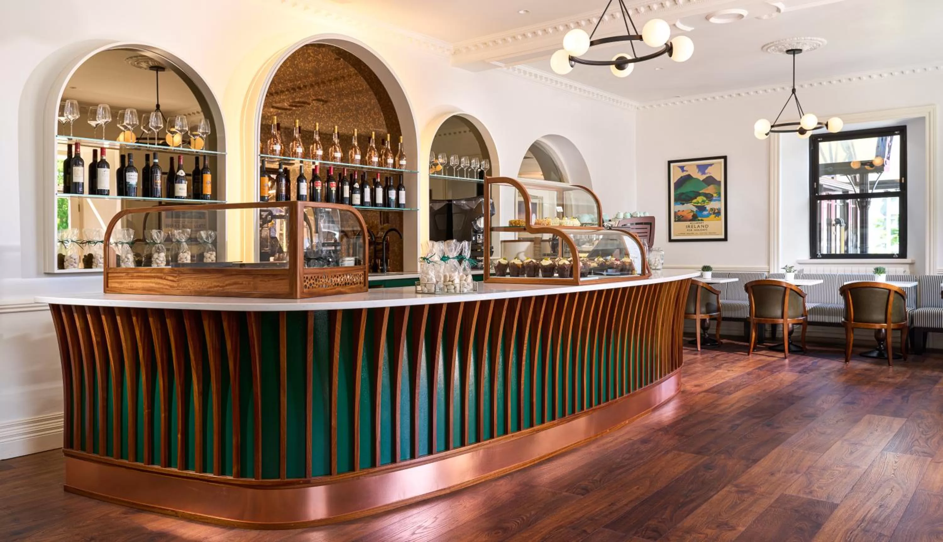 Lounge or bar in The Lansdowne Kenmare