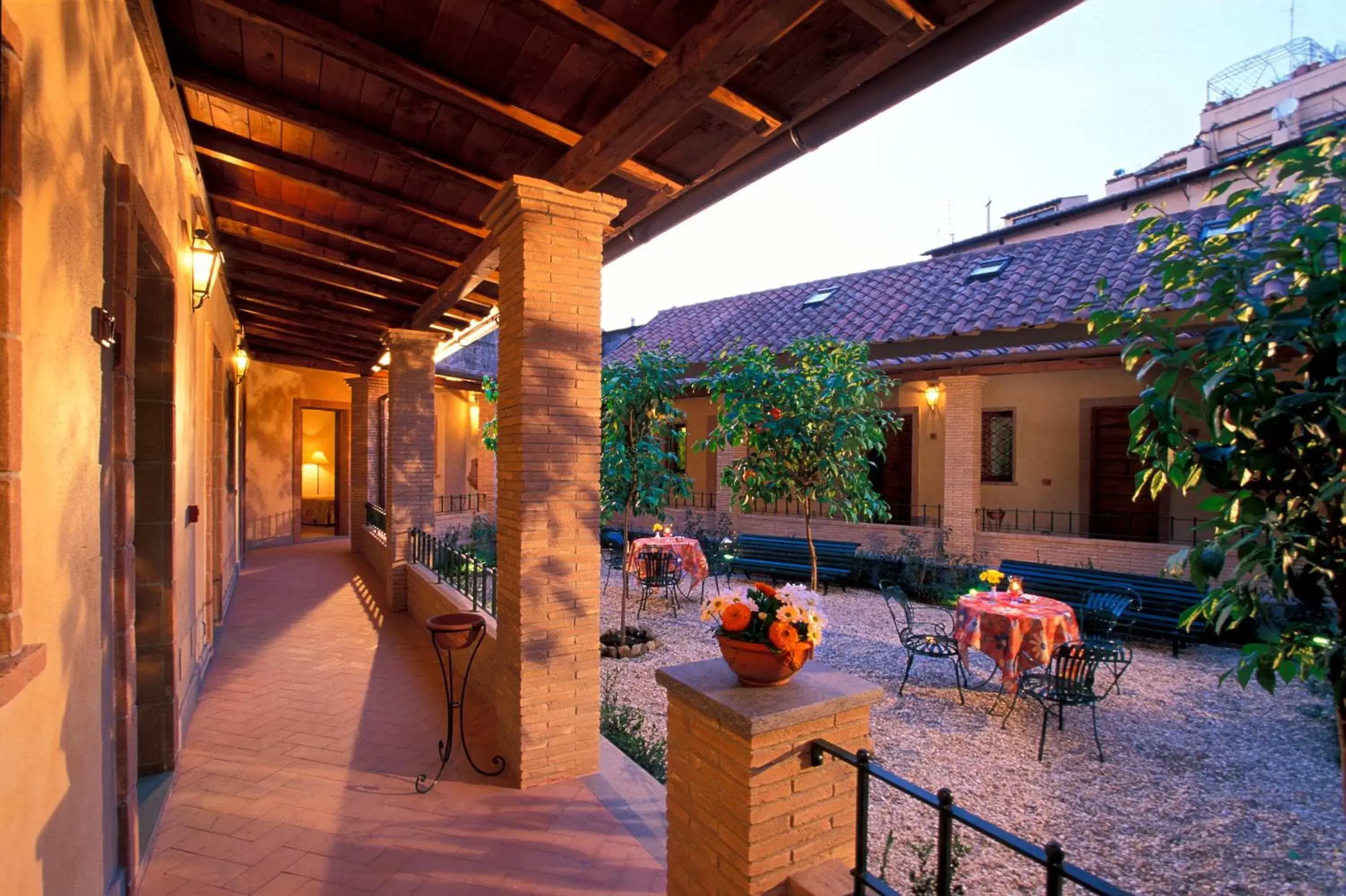 Facade/entrance in Hotel Santa Maria Facade/entrance in Hotel Santa Maria