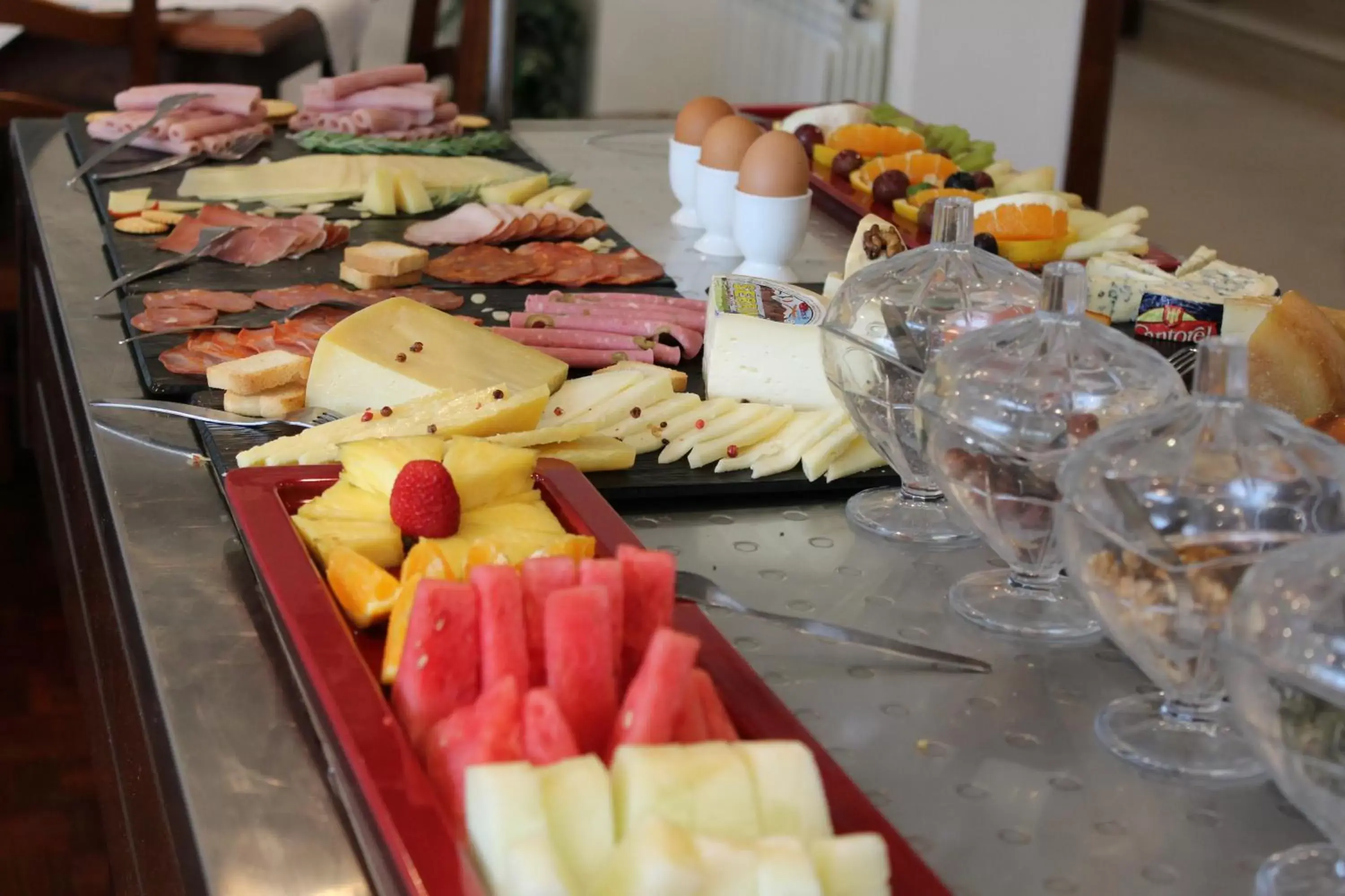 Continental breakfast in Hotel Santo Antonio Da Baia