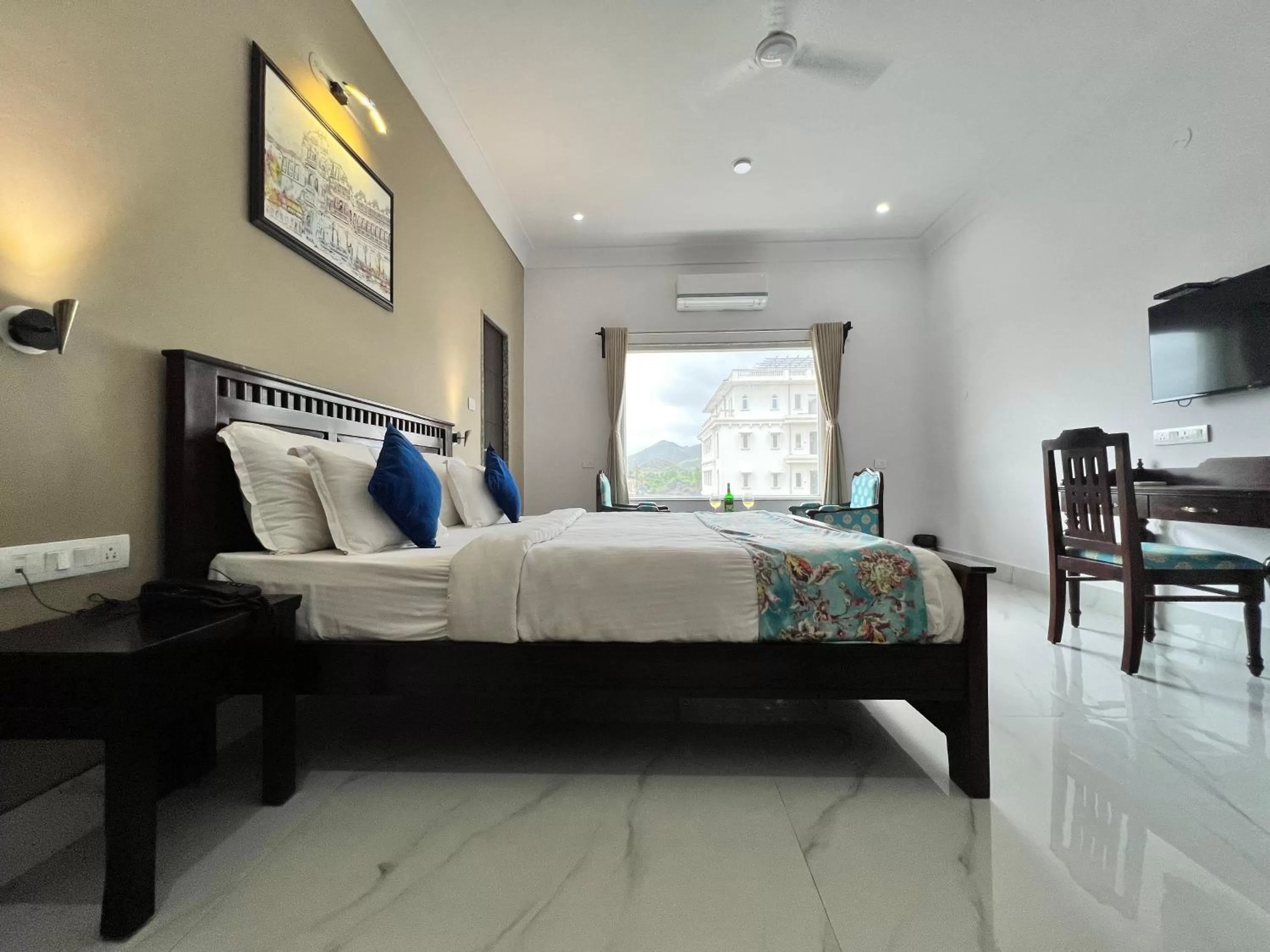 Bedroom, Bed in Revaas Lake View Boutique Hotel