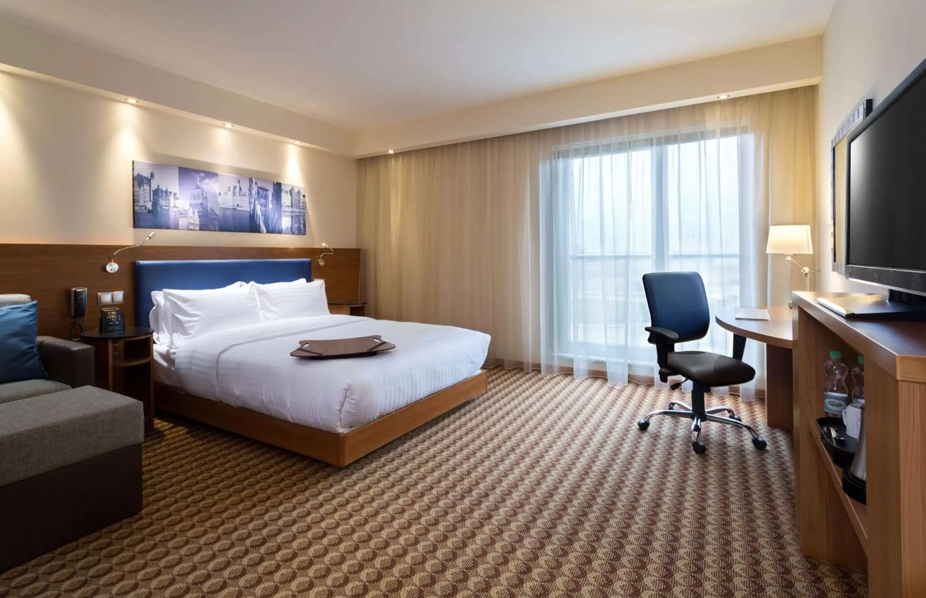 Bedroom, Bed in Hampton by Hilton Gdansk Airport