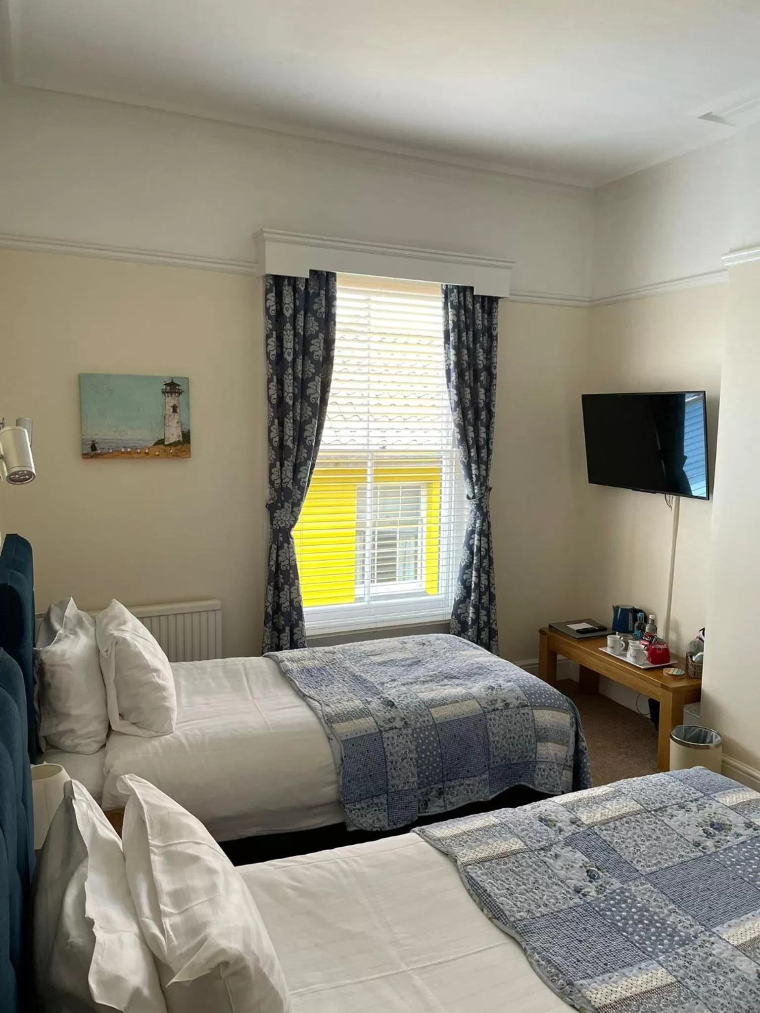 Bed in The Red Lion Hotel