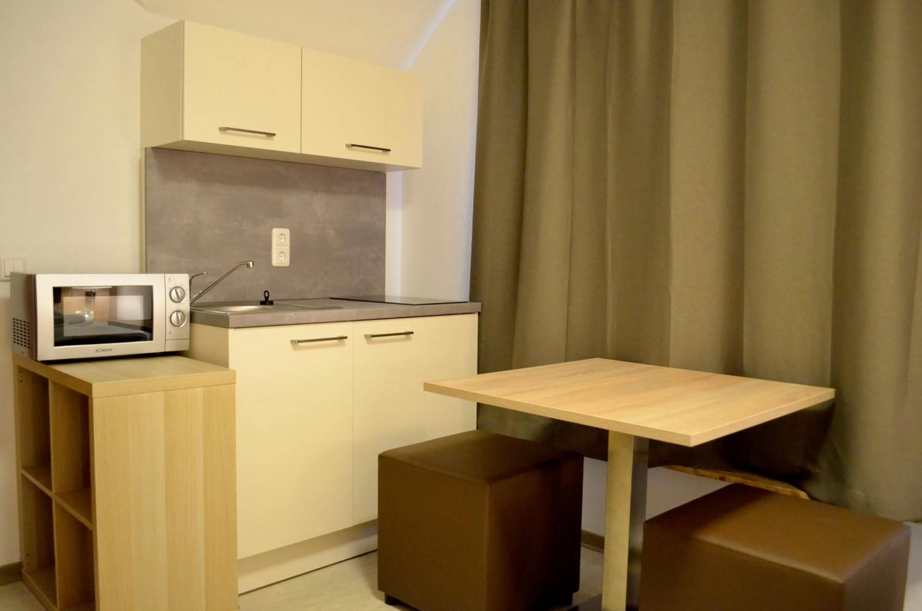 Kitchen or kitchenette in Hana Aparthotel