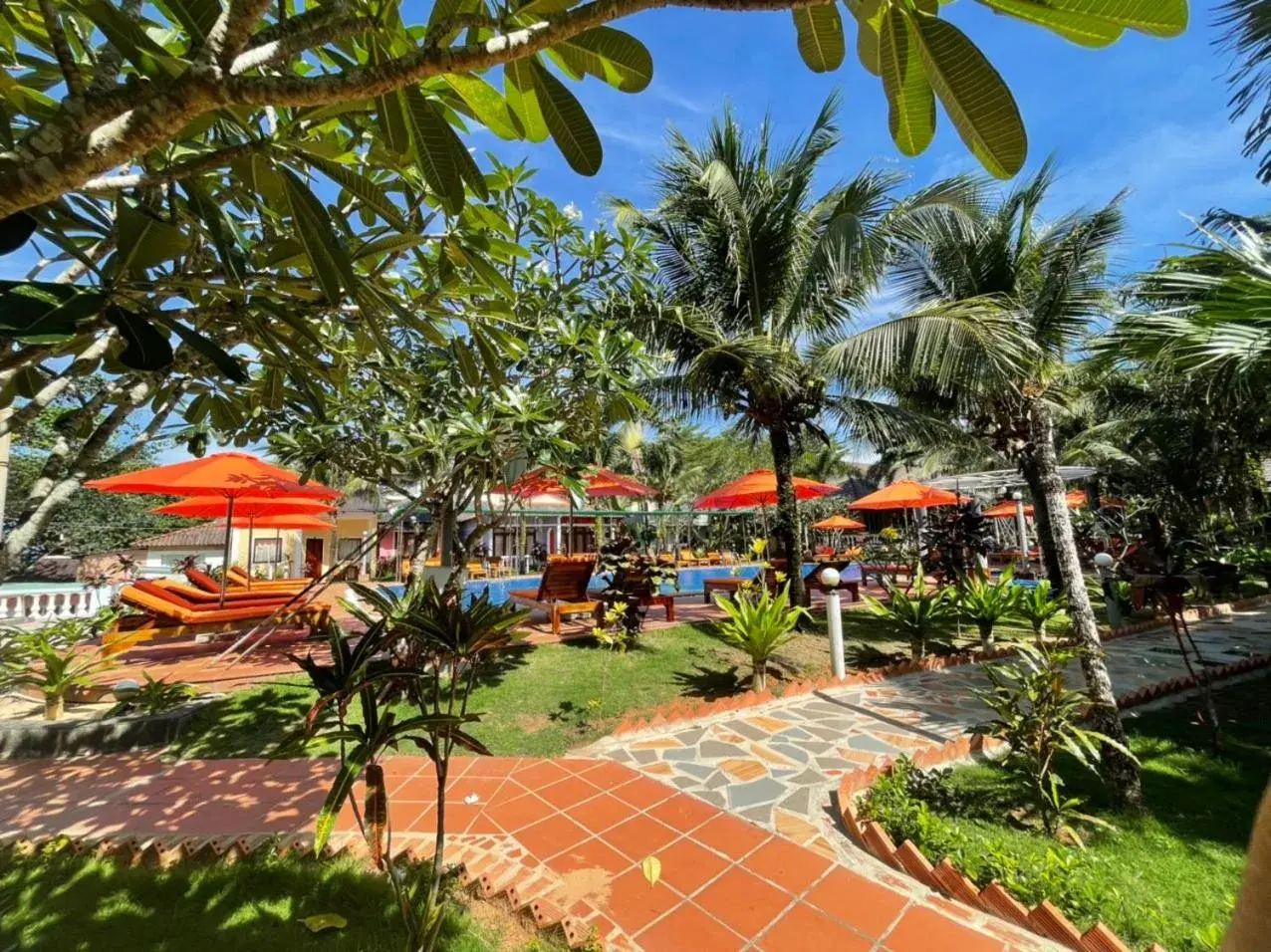 Garden in Orange Resort