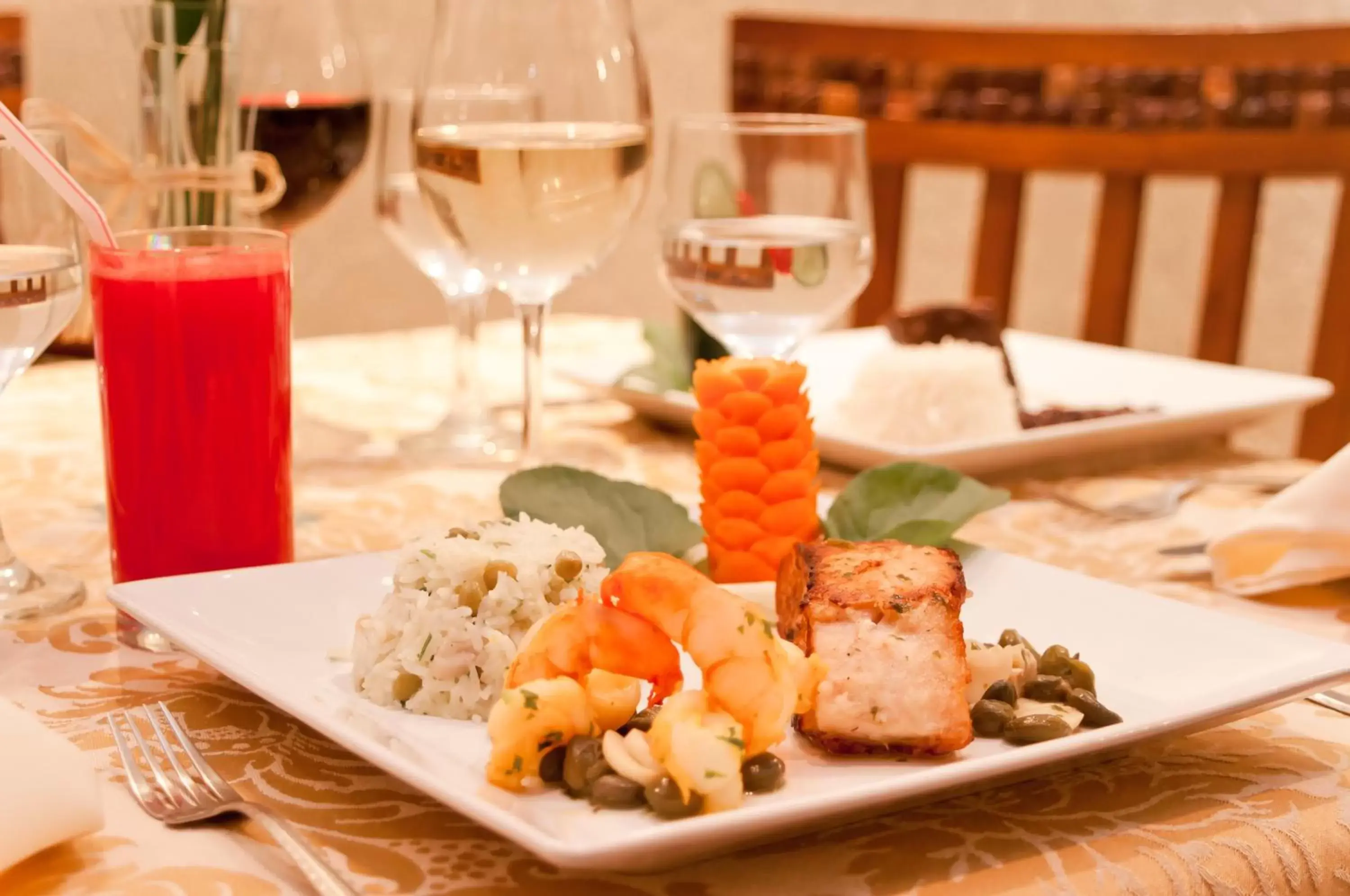 Restaurant/places to eat in Summit Hotel Monaco Restaurant/places to eat in Summit Hotel Monaco