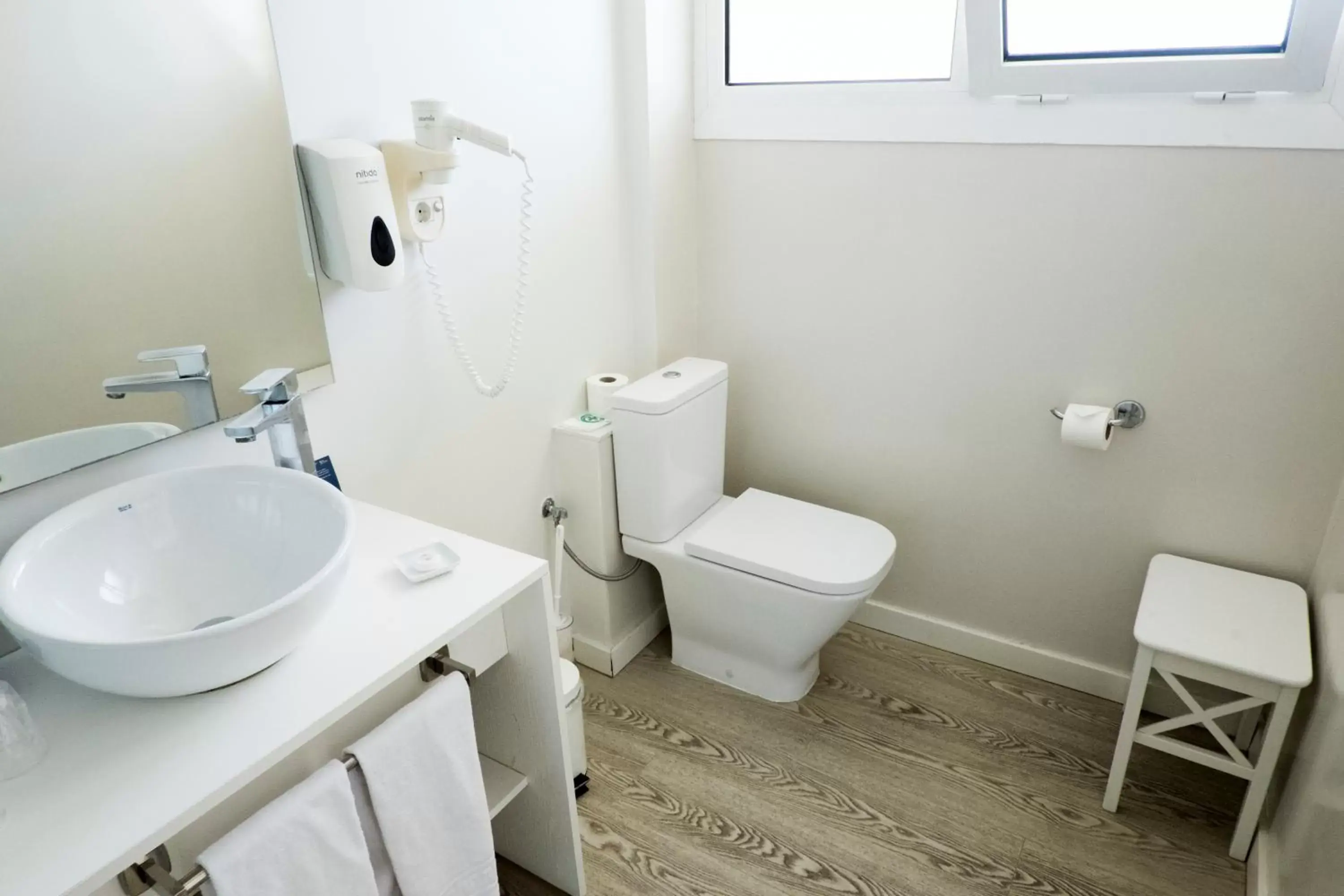 Bathroom in Hotel Subur Maritim