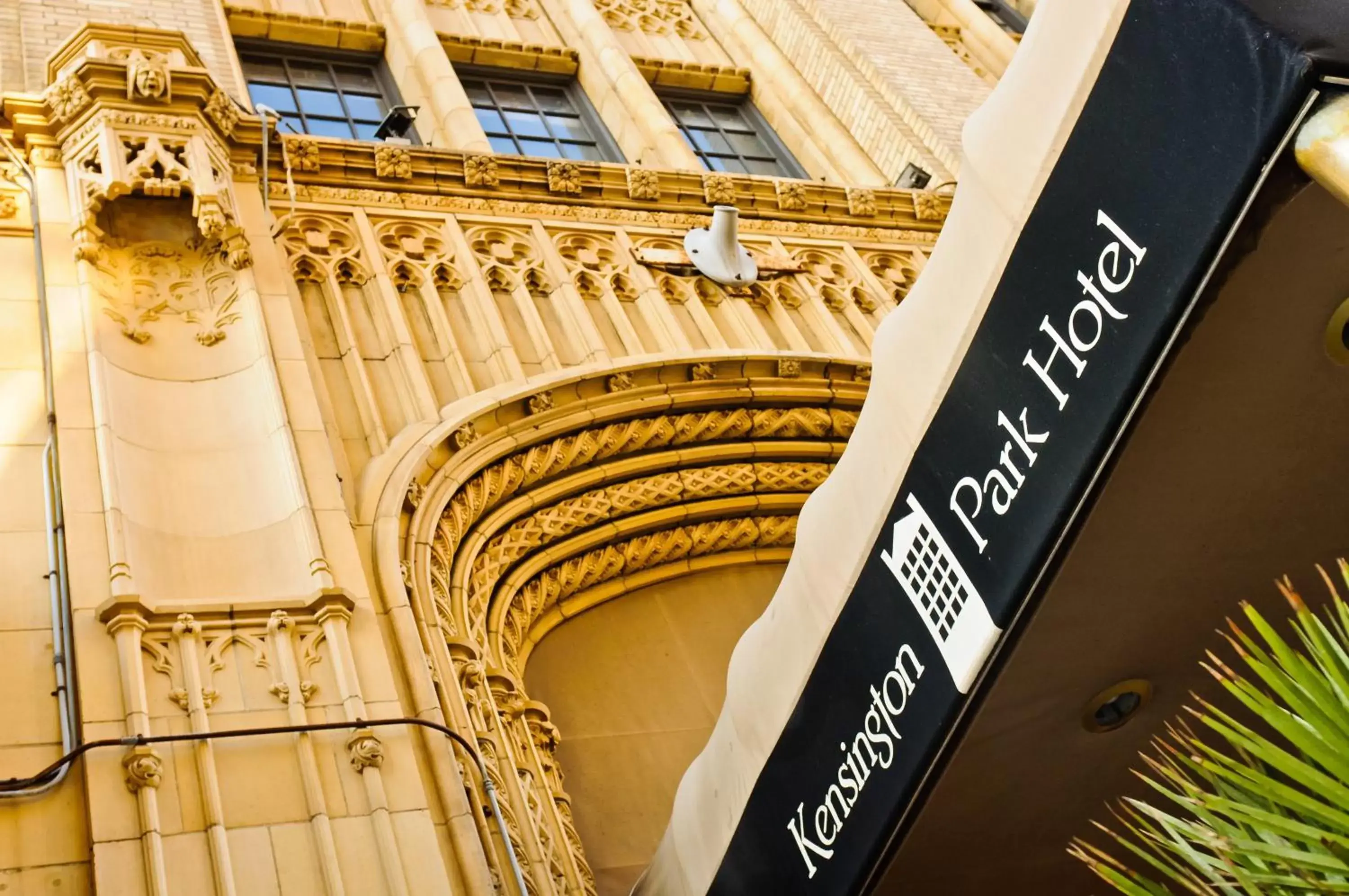 Facade/entrance in Kensington Park Hotel