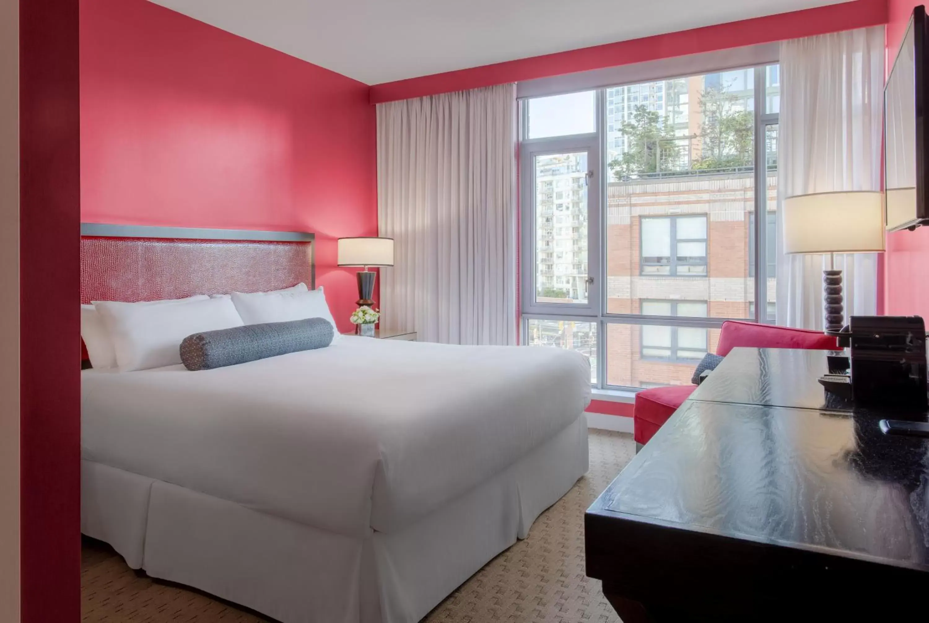 Standard King Room in OPUS Vancouver Standard King Room in OPUS Vancouver