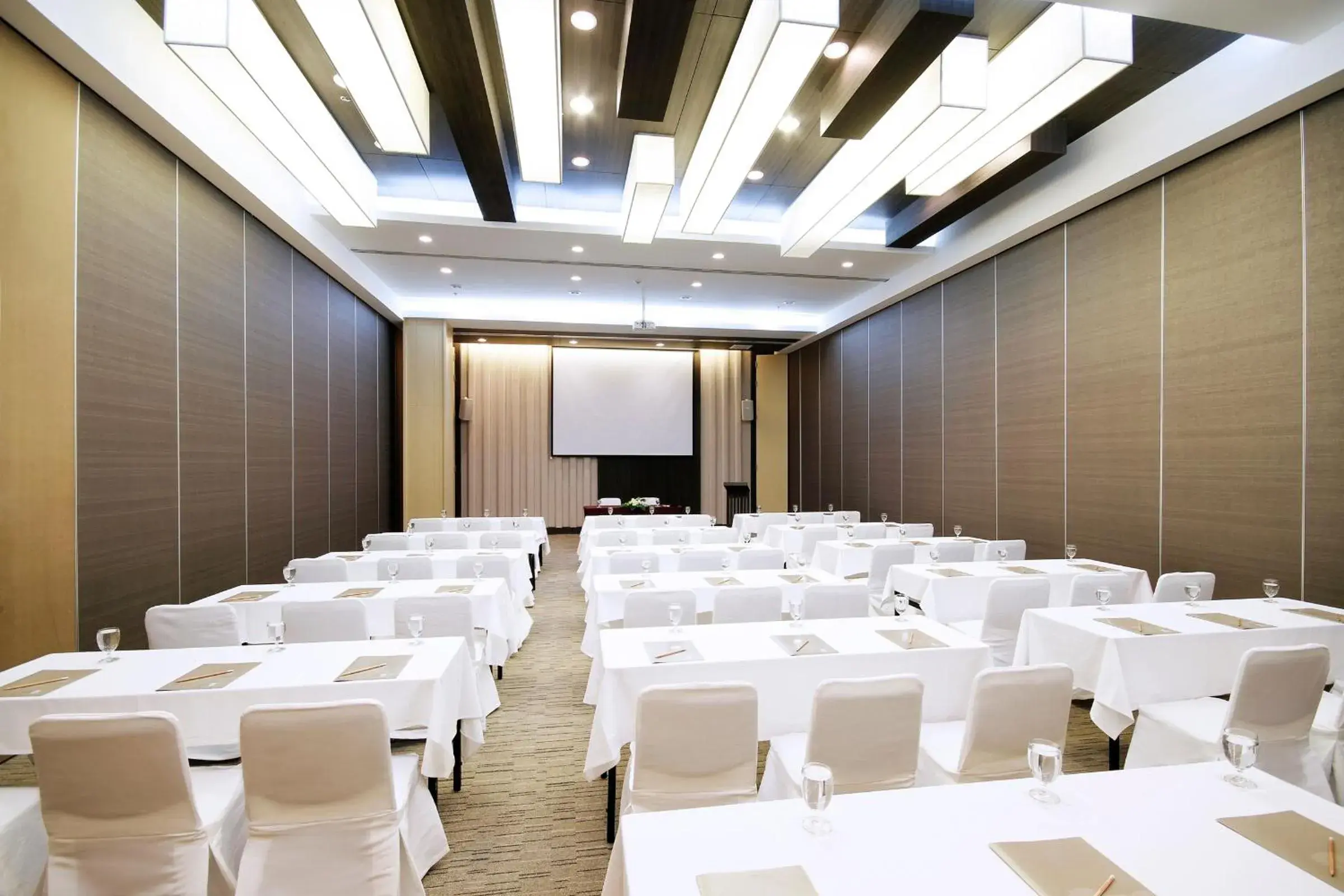 Banquet/Function facilities in Classic Kameo Hotel & Serviced Apartment, Rayong