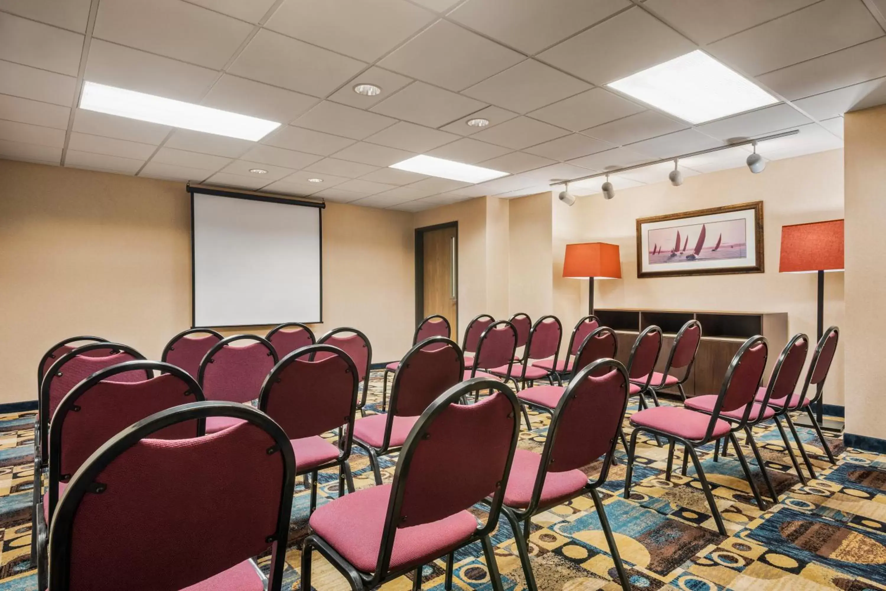 Meeting/conference room in Country Inn & Suites by Radisson, Mt. Pleasant-Racine West, WI