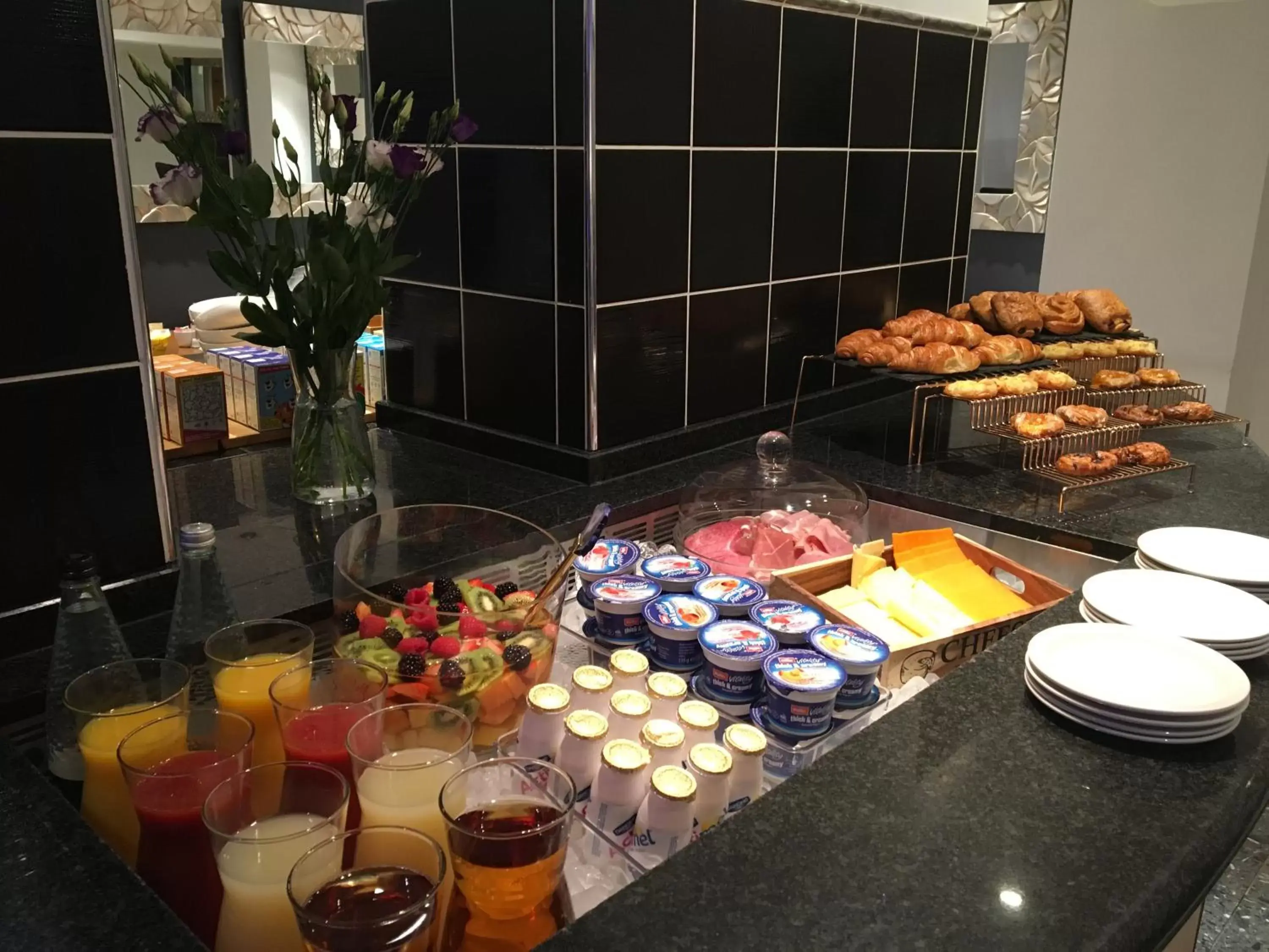 Breakfast in Warwickshire Park Hotel