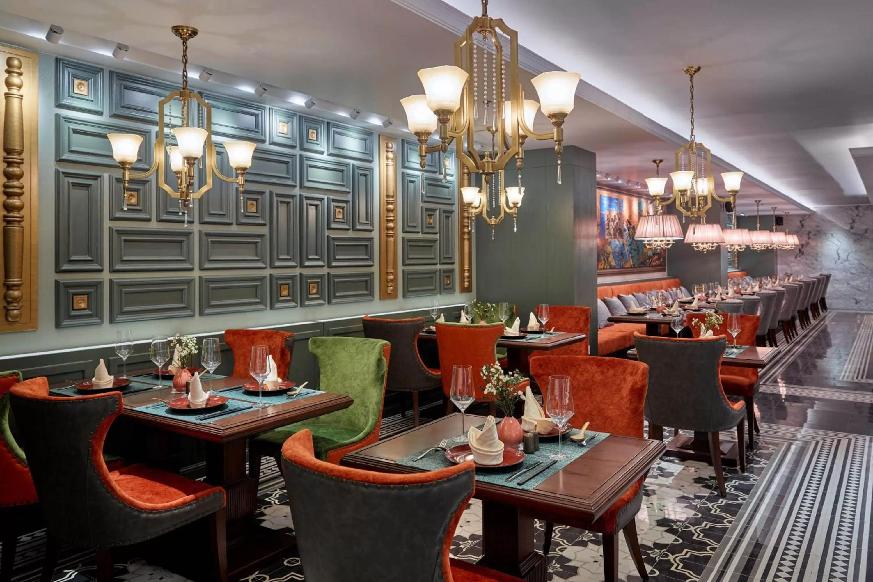 Restaurant/places to eat in Peridot Grand Luxury Boutique Hotel