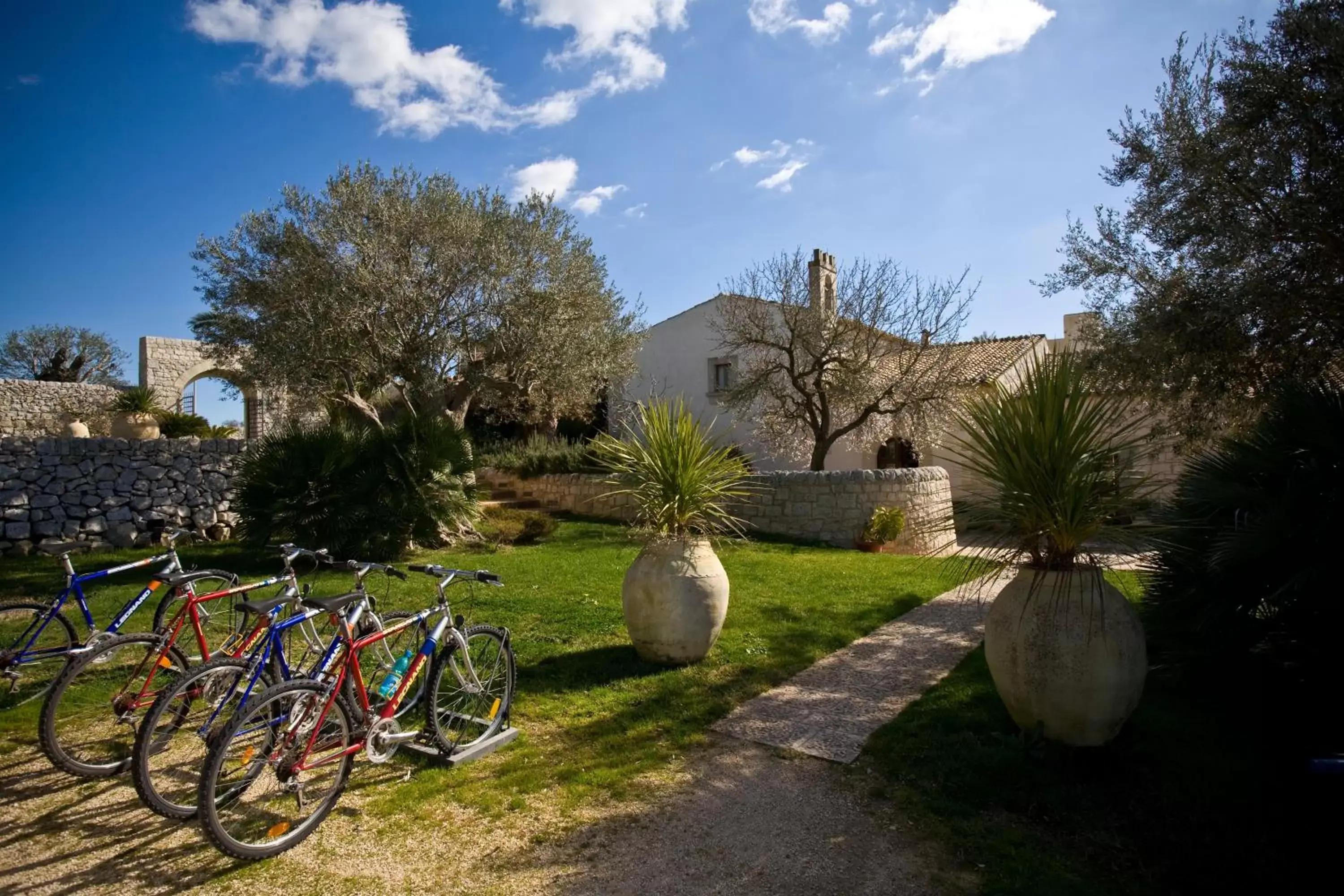 Facade/entrance, Garden in Eremo Della Giubiliana