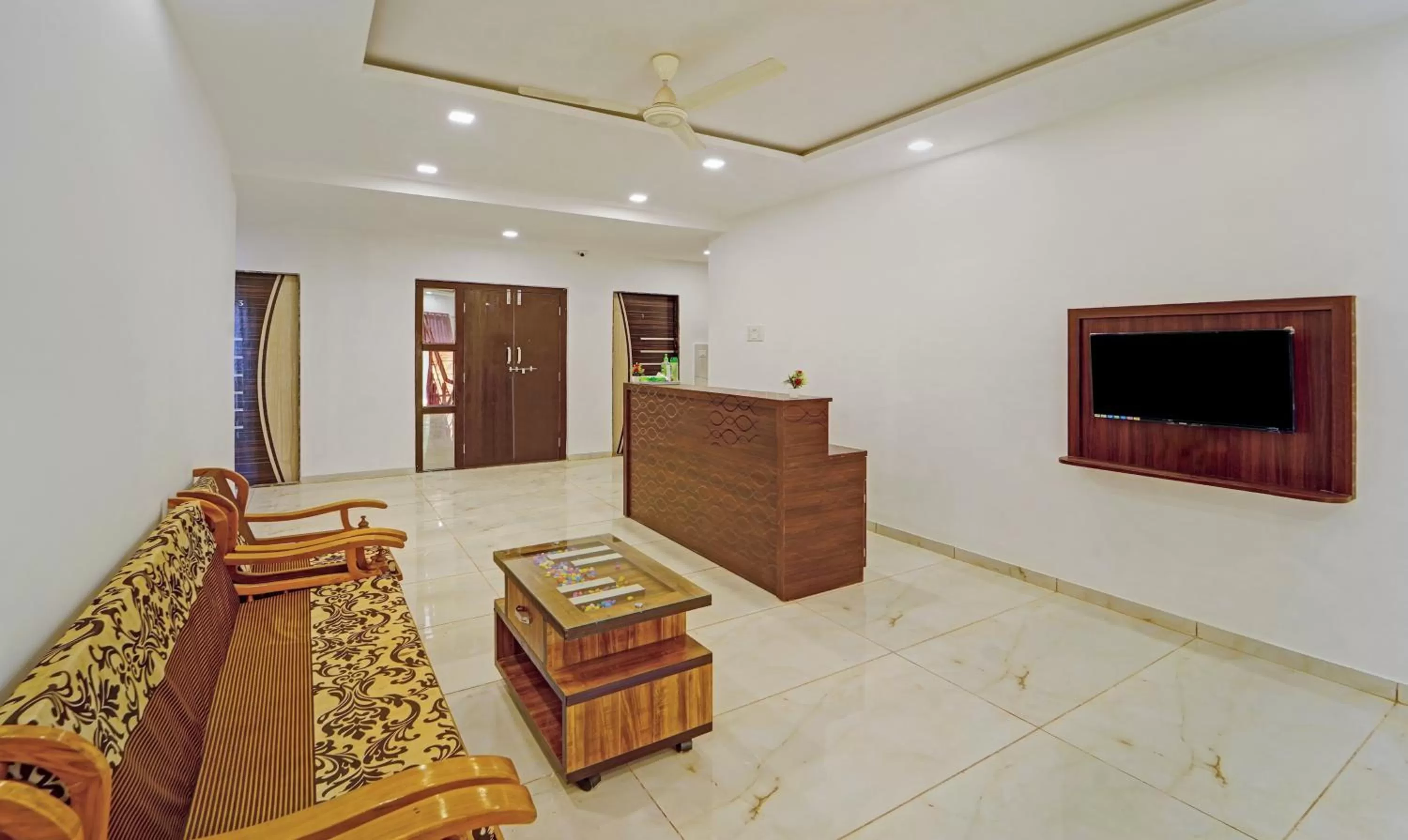 Lobby/Reception in Treebo Trend Infinity View