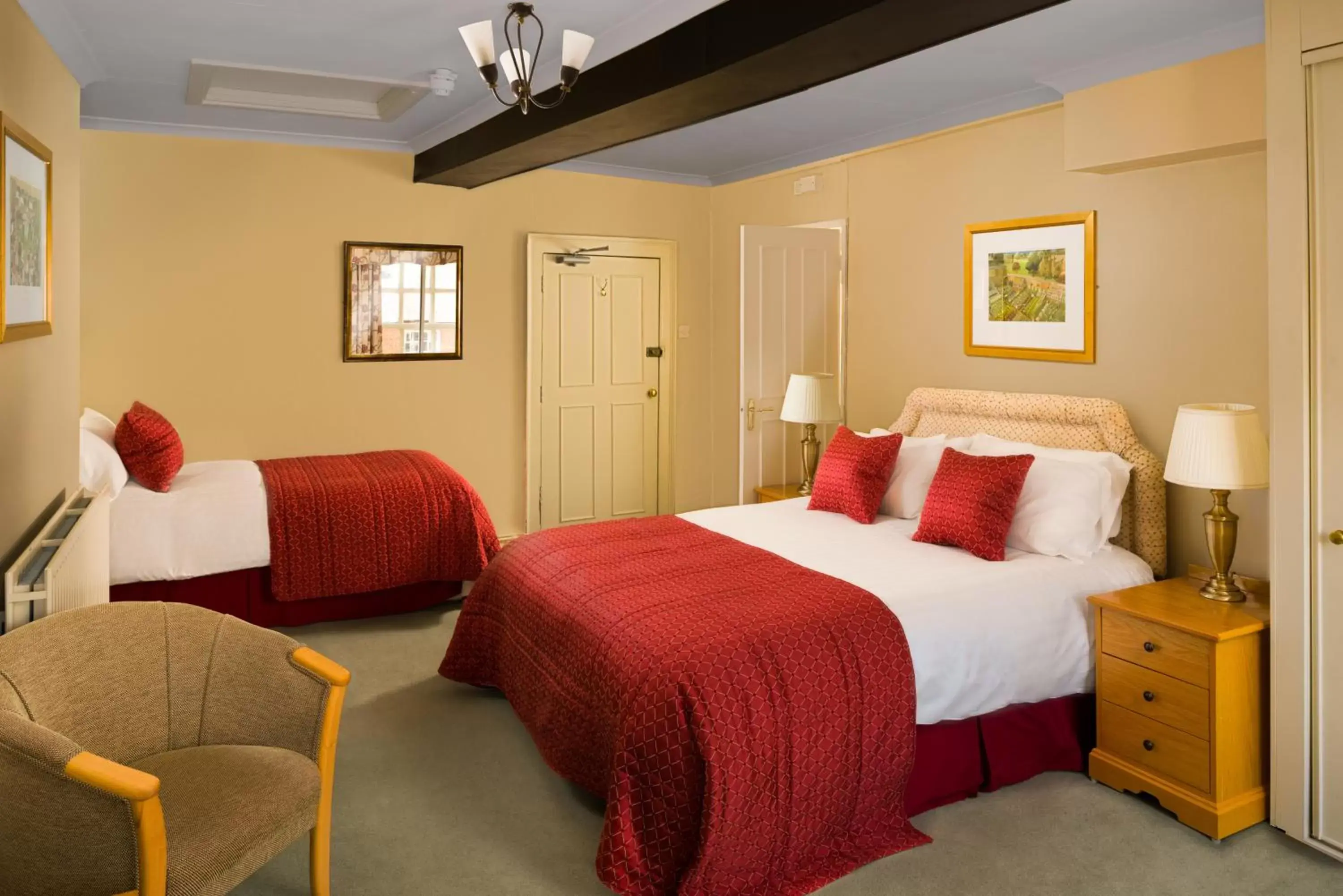 Bedroom, Bed in Marlborough Arms
