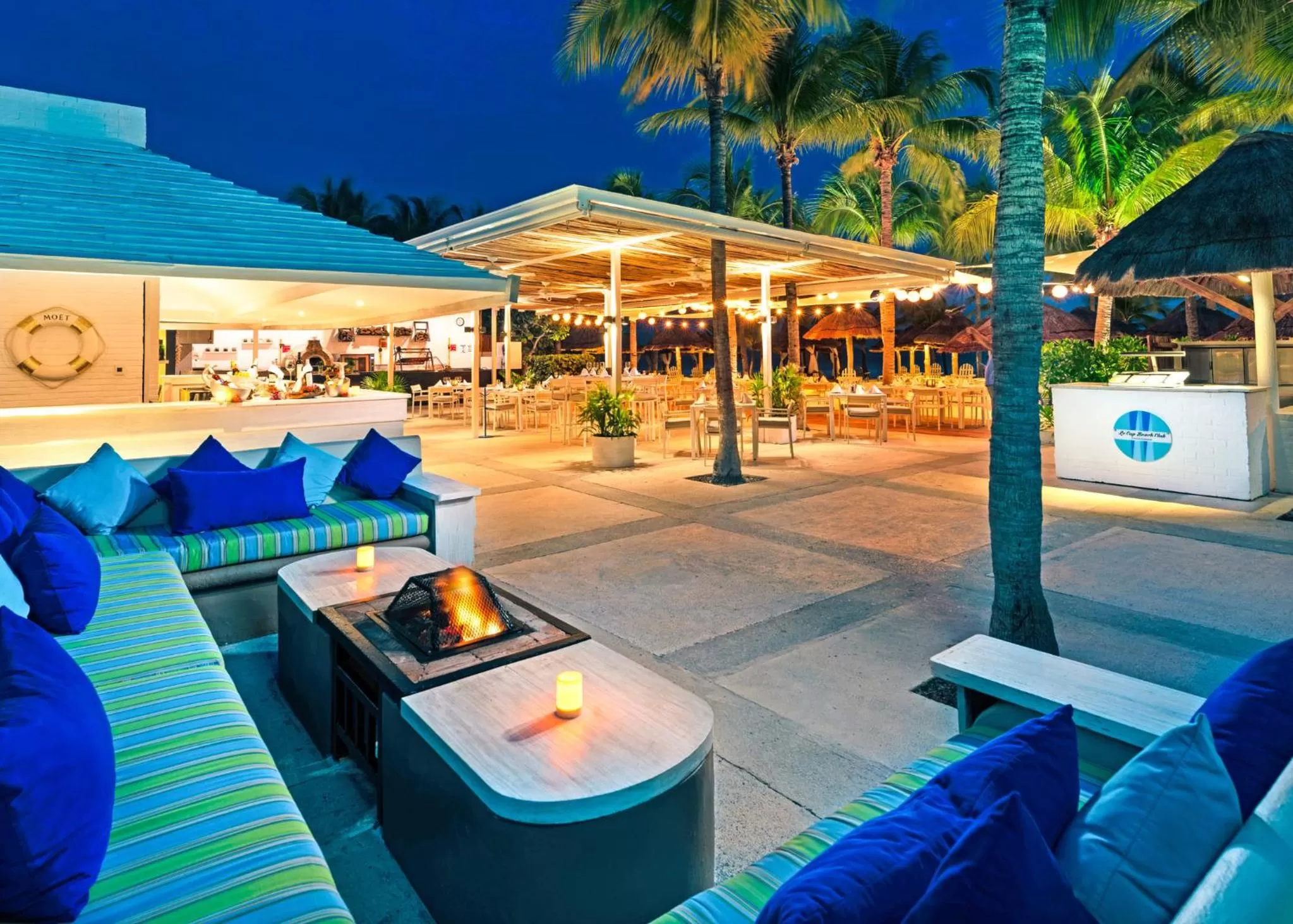 Restaurant/places to eat in Presidente InterContinental Cancun Resort