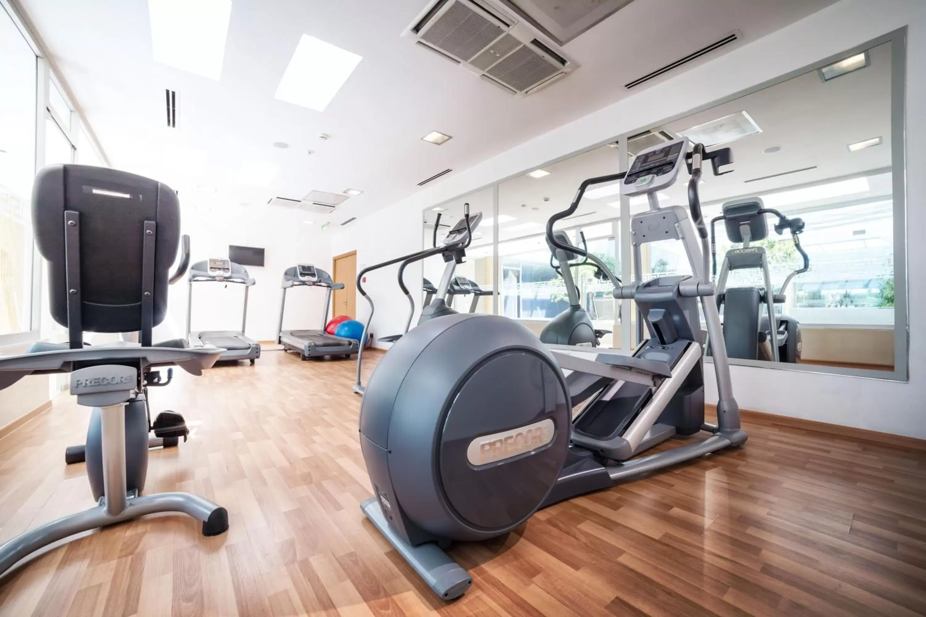 Fitness centre/facilities, Fitness Center/Facilities in The Dostyk Hotel