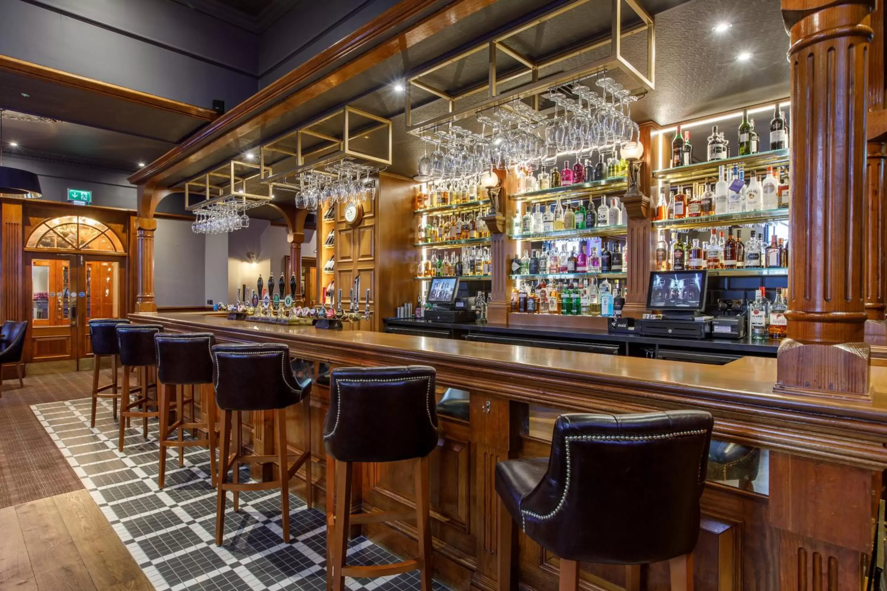 Lounge/Bar in Ferryhill House Hotel