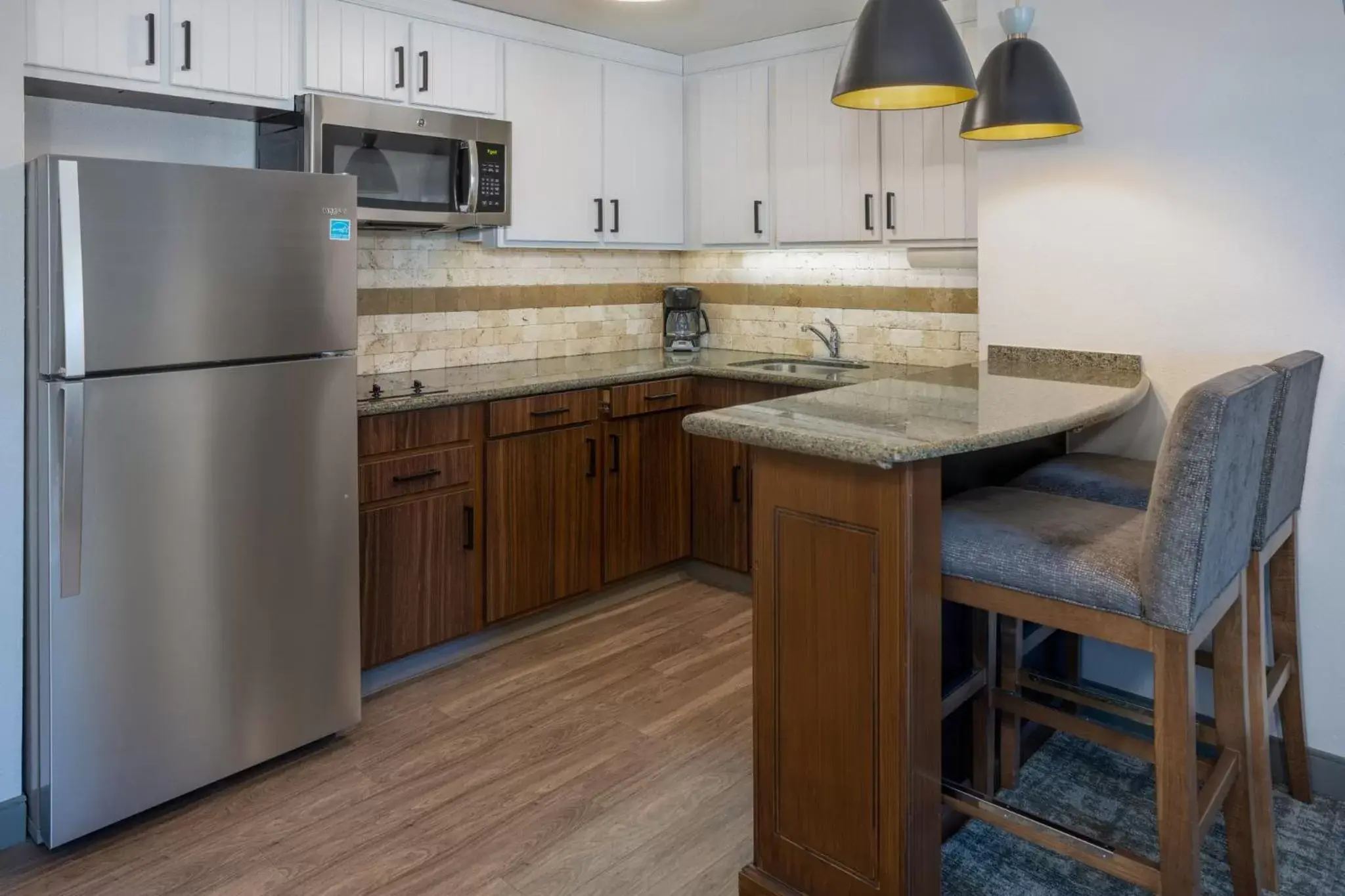 Photo of the whole room, Kitchen/Kitchenette in Staybridge Suites Wilmington East, an IHG Hotel