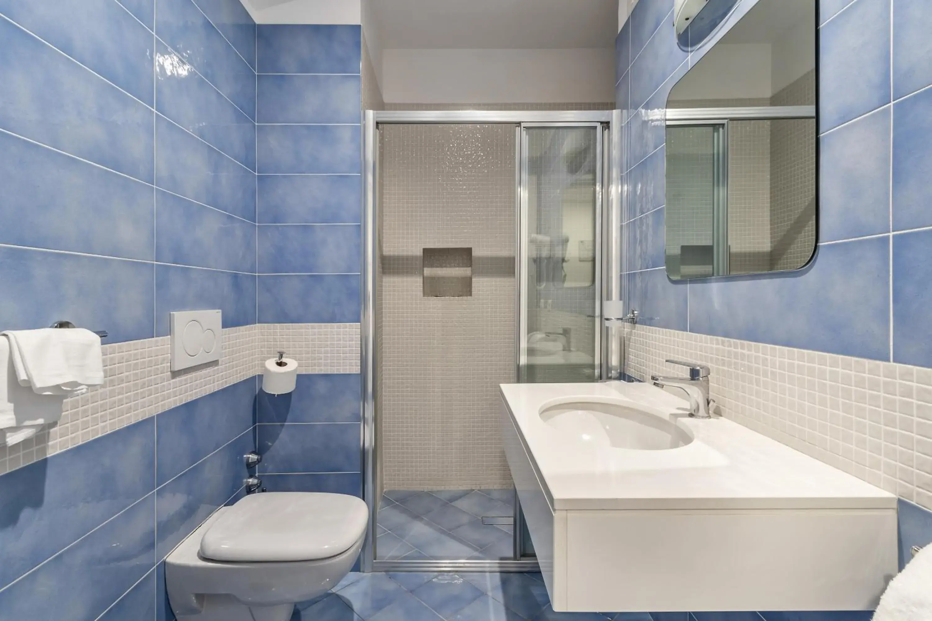 Bathroom in Hotel Metropole