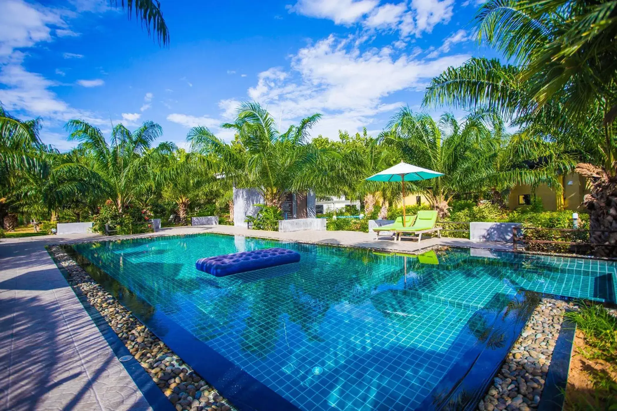 Swimming Pool in Palm Pran Resort