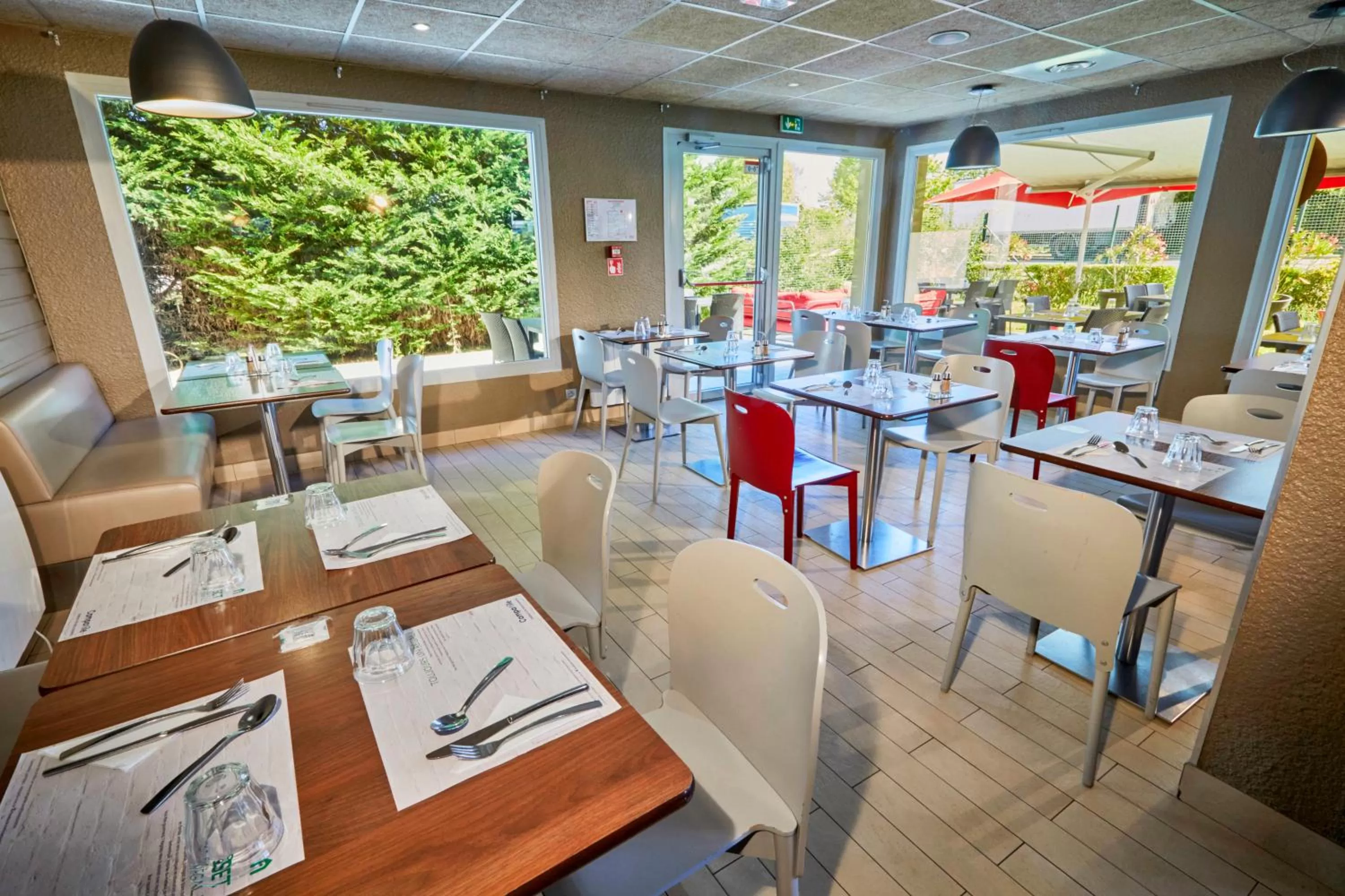 Restaurant/places to eat in Campanile Evry Ouest - Corbeil Essonnes