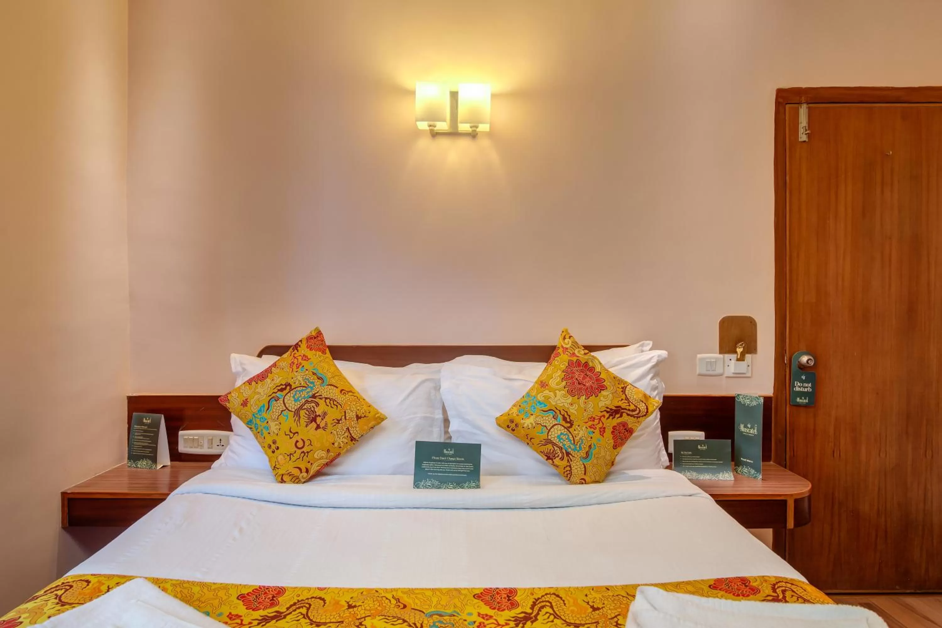 Bed in Muscatel Spring Burn - 100 Mts from Mall Road