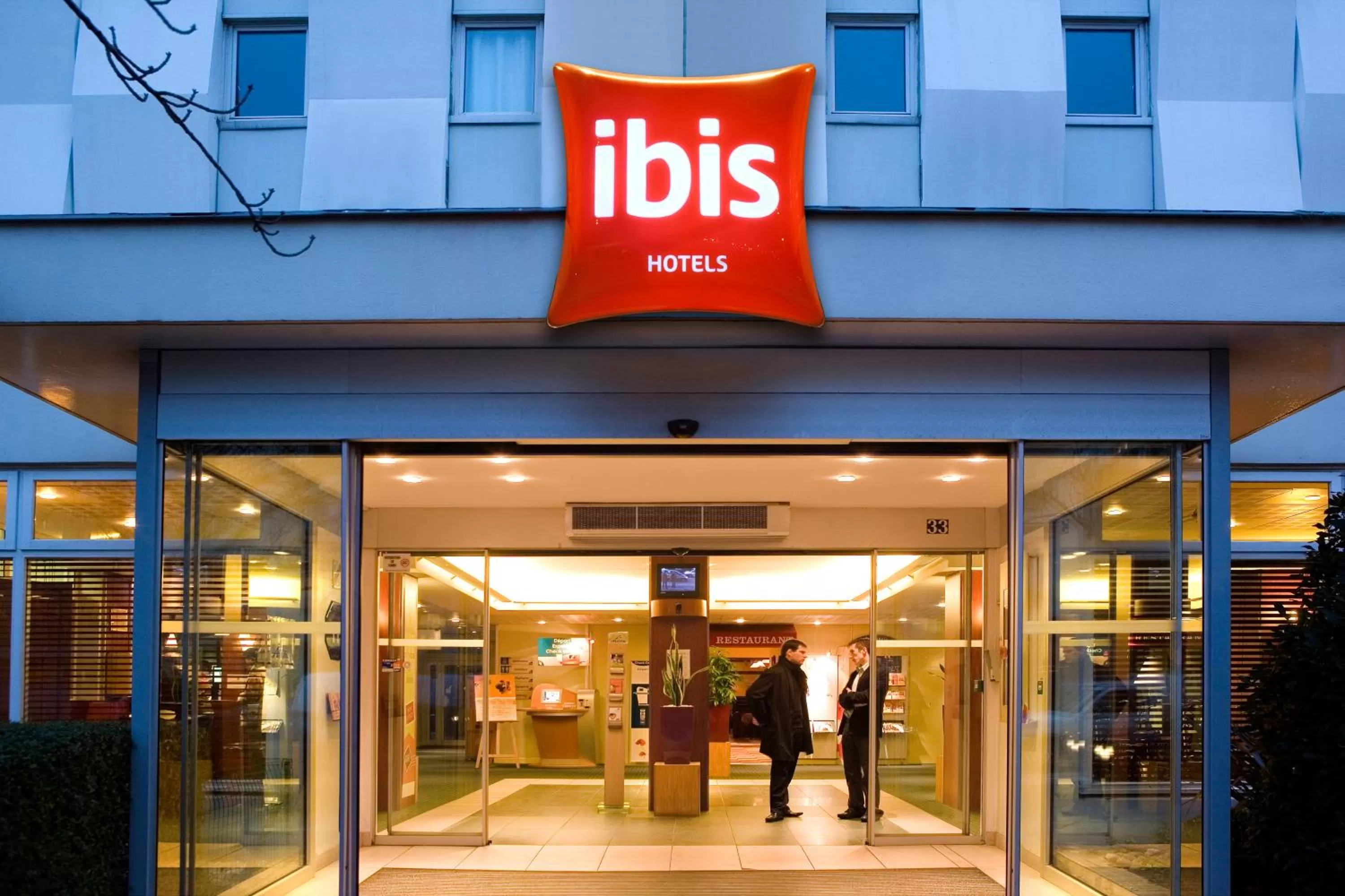 Property building in ibis Paris Porte D'Orleans