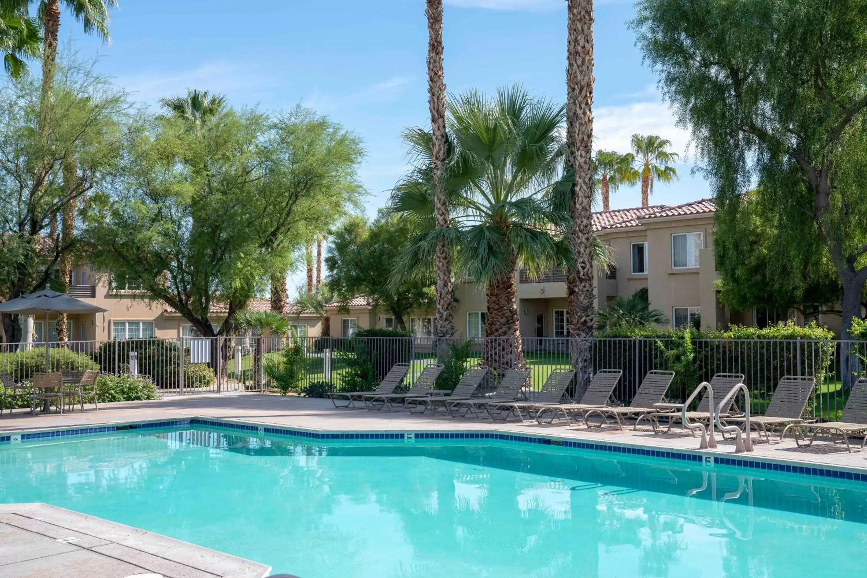Swimming Pool in Raintree's Cimarron Golf Resort Palm Springs