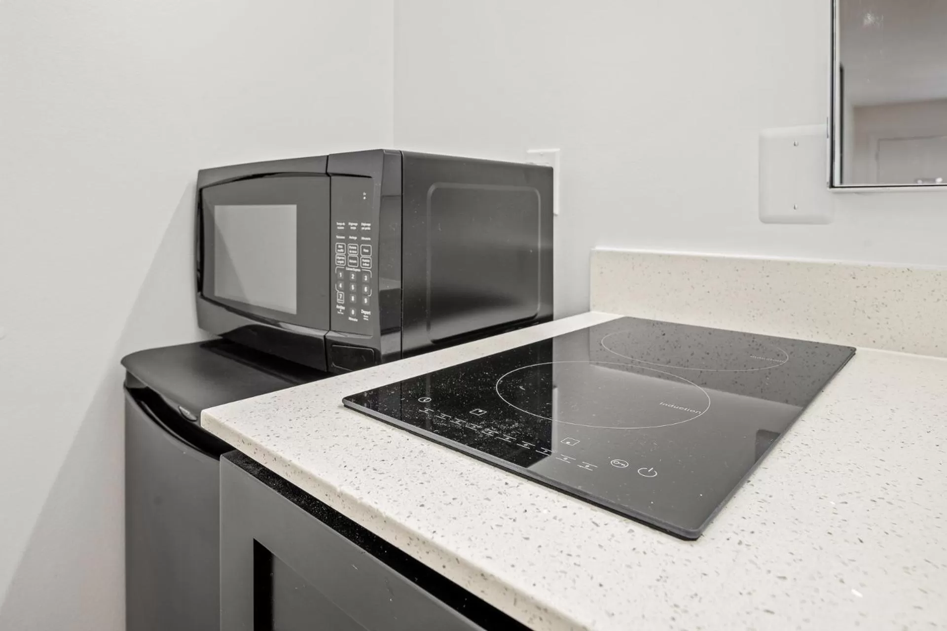 Kitchen or kitchenette in Hotel Manteo, Trademark Collection by Wyndham