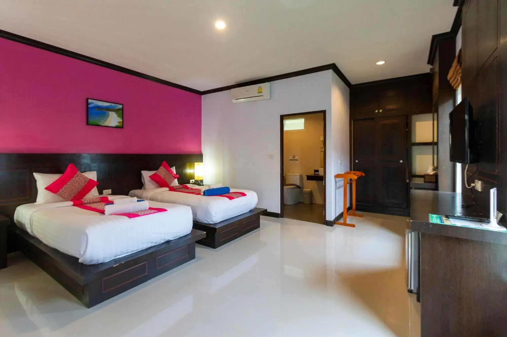 Bedroom, Bed in Lanta Lapaya Resort