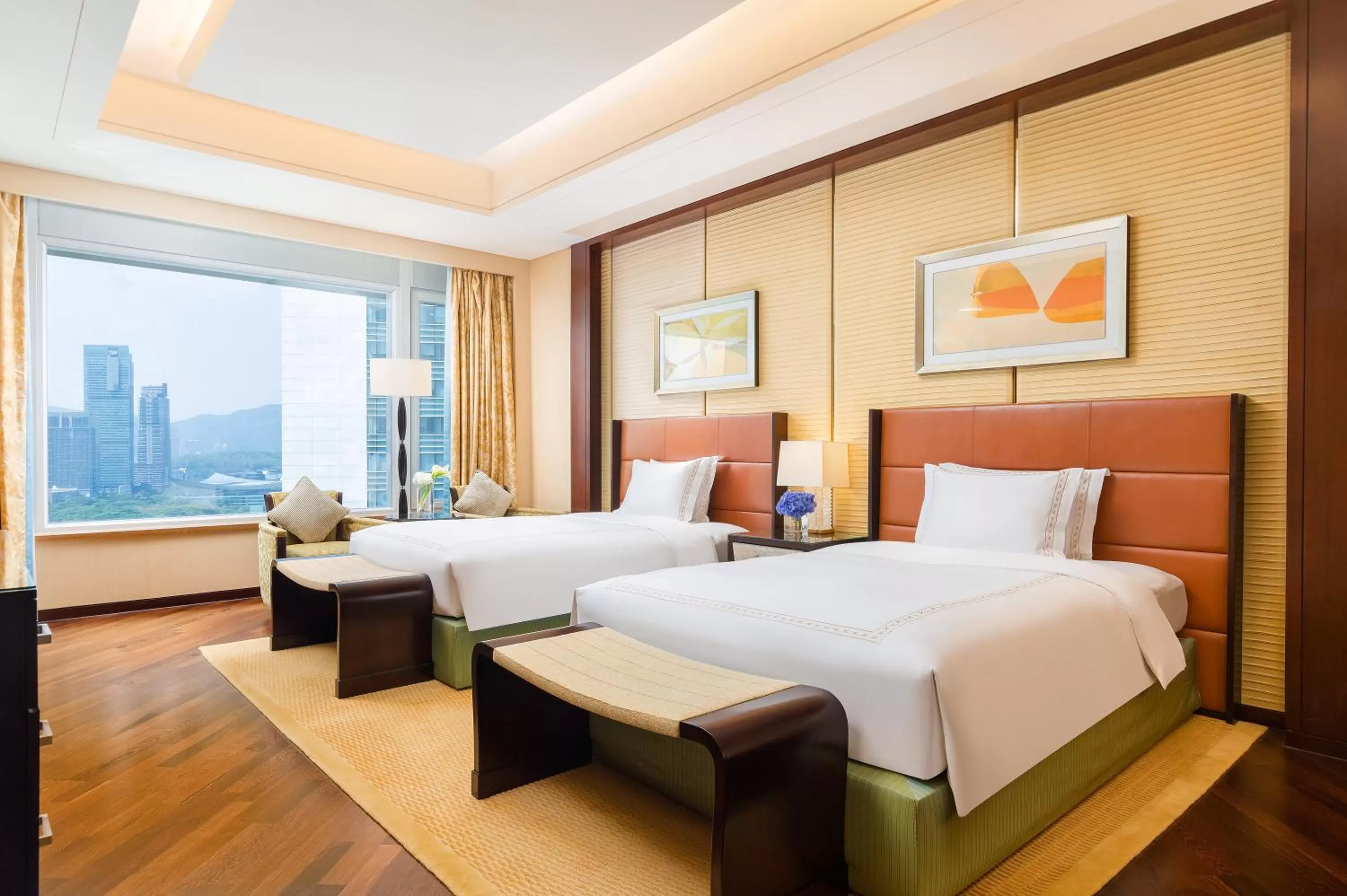 Bedroom, Bed in The Ritz-Carlton, Shenzhen