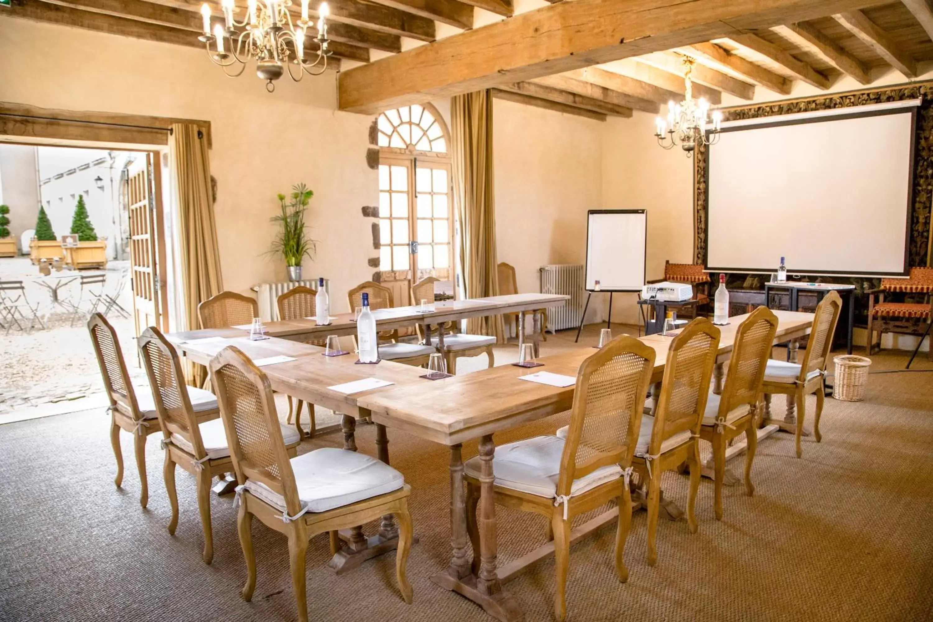 Meeting/conference room in Domaine de La Groirie - Le Mans