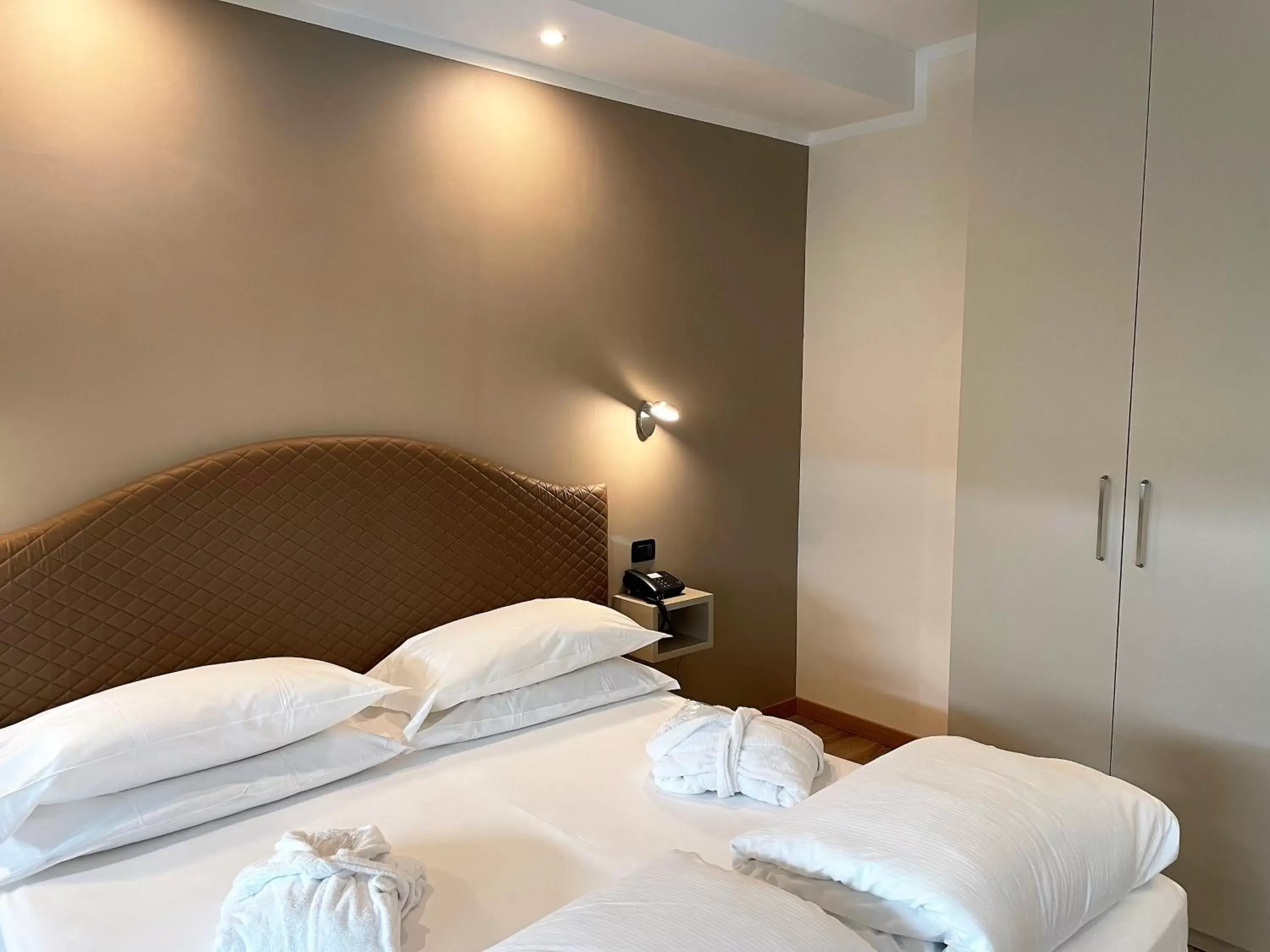 Bedroom, Bed in Hotel Saccardi & Spa - Adults Only