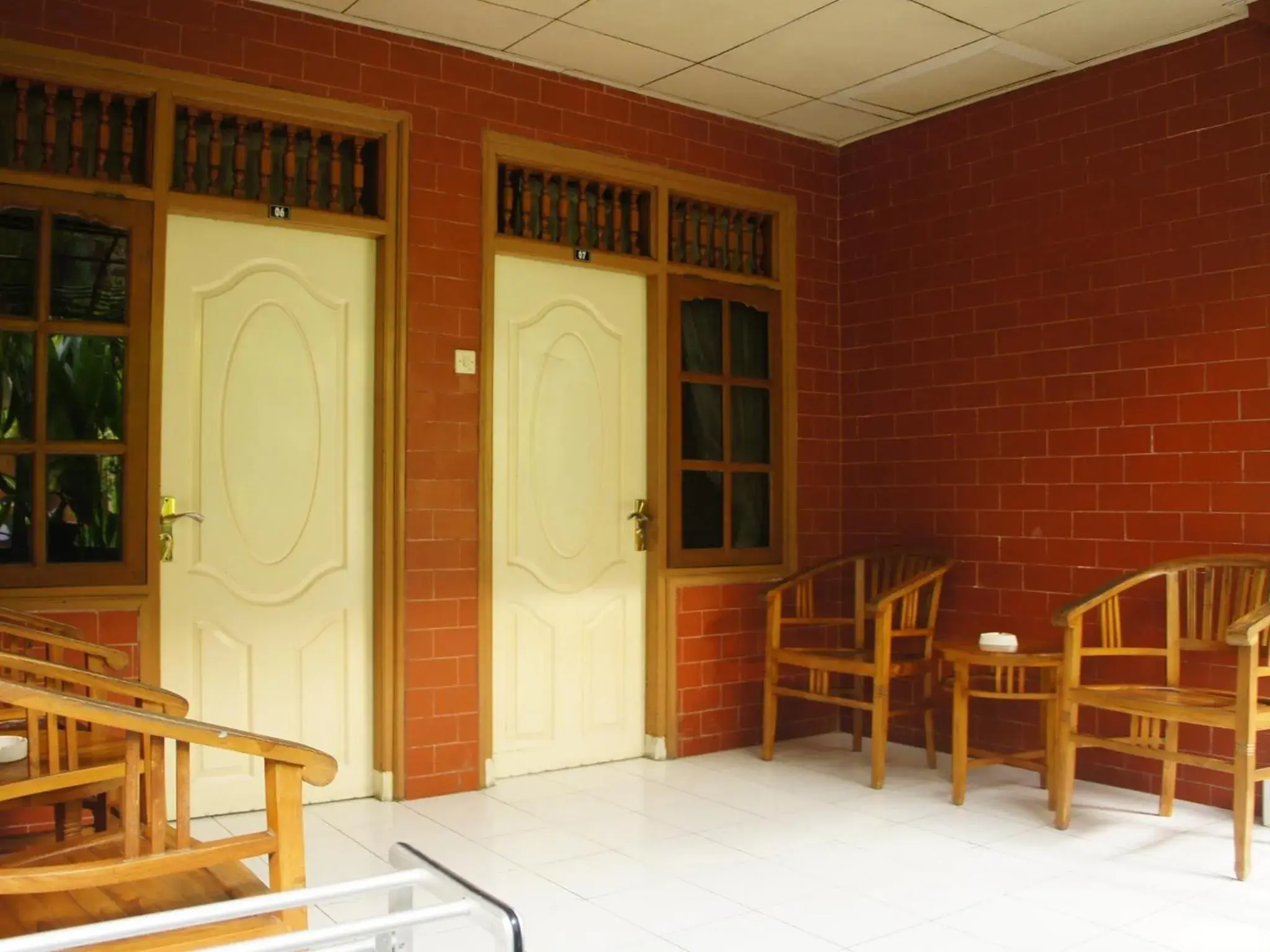 Property building in Waringin Homestay