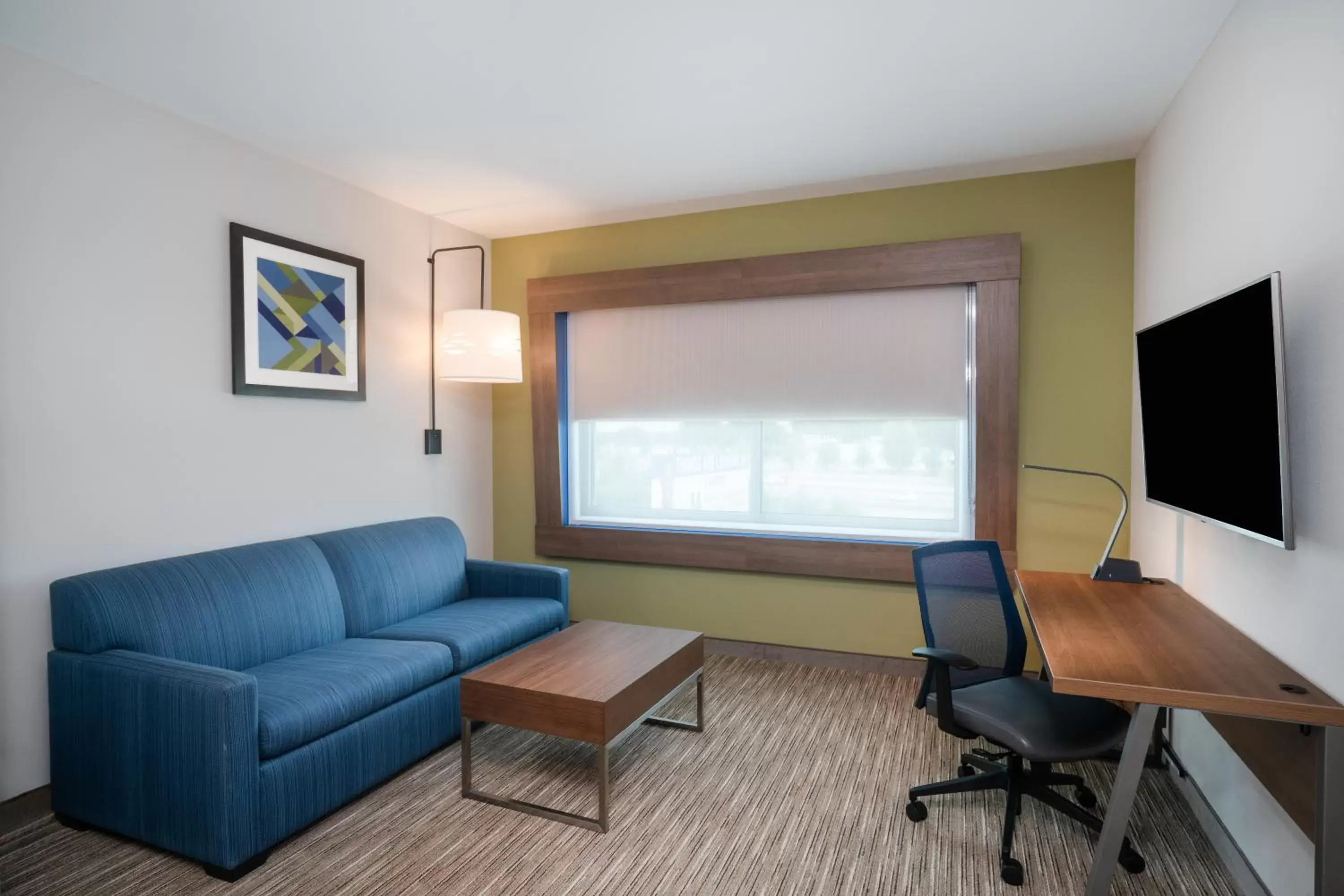 Seating Area in Holiday Inn Express & Suites Atlanta Airport NE - Hapeville, an IHG Hotel