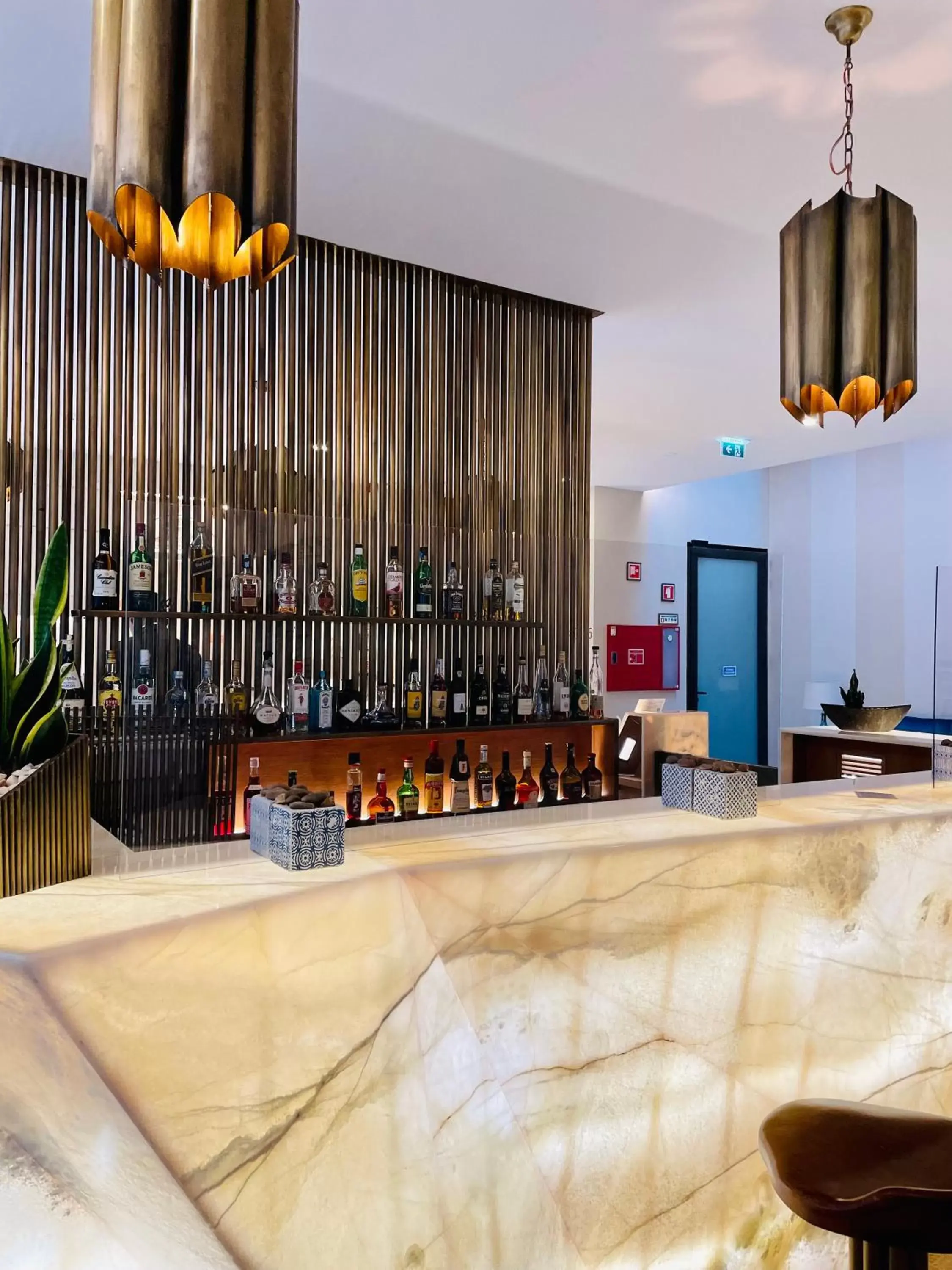 Lounge or bar in Castelo Hotel