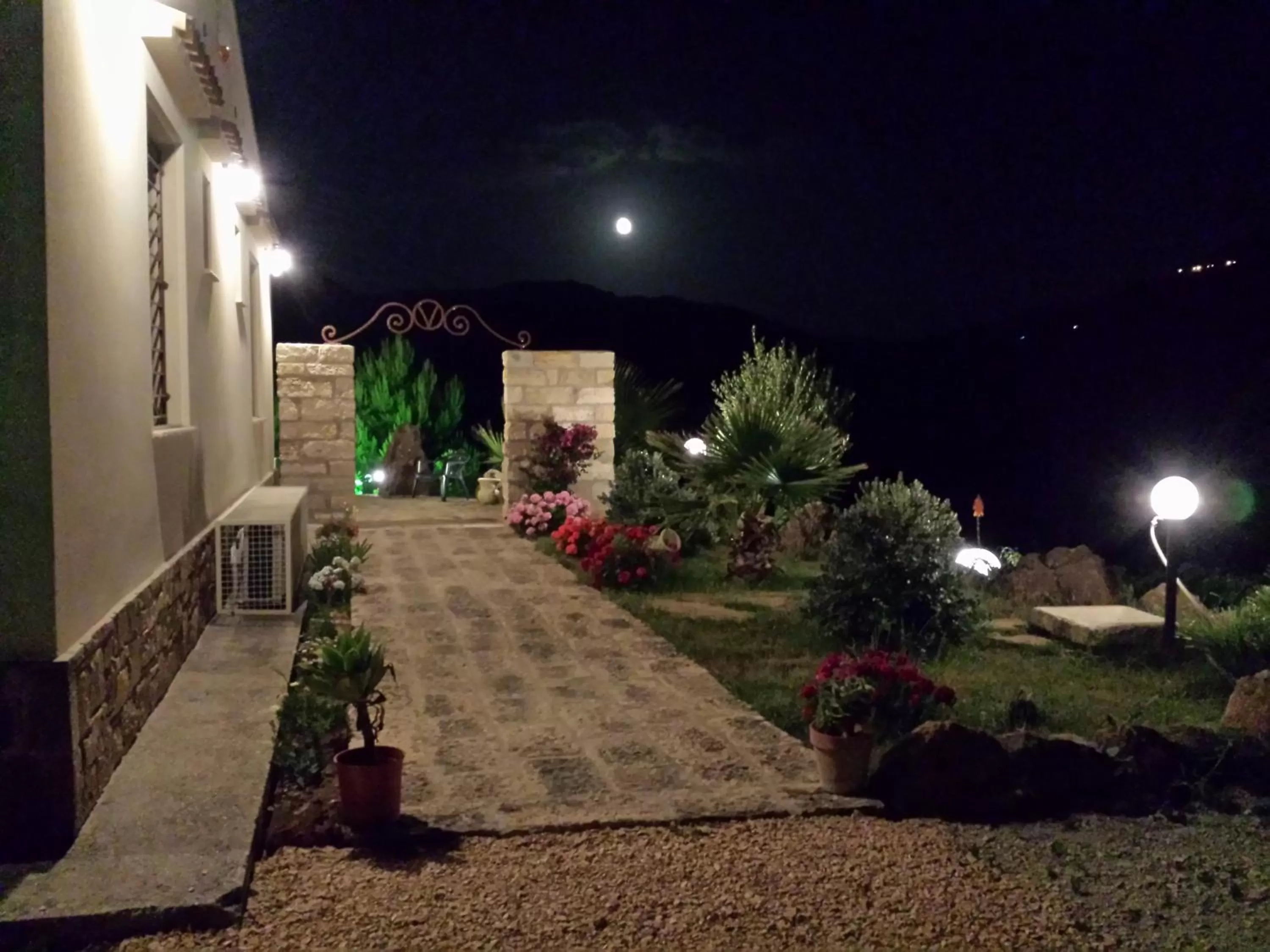 Night in La Suite Di Segesta