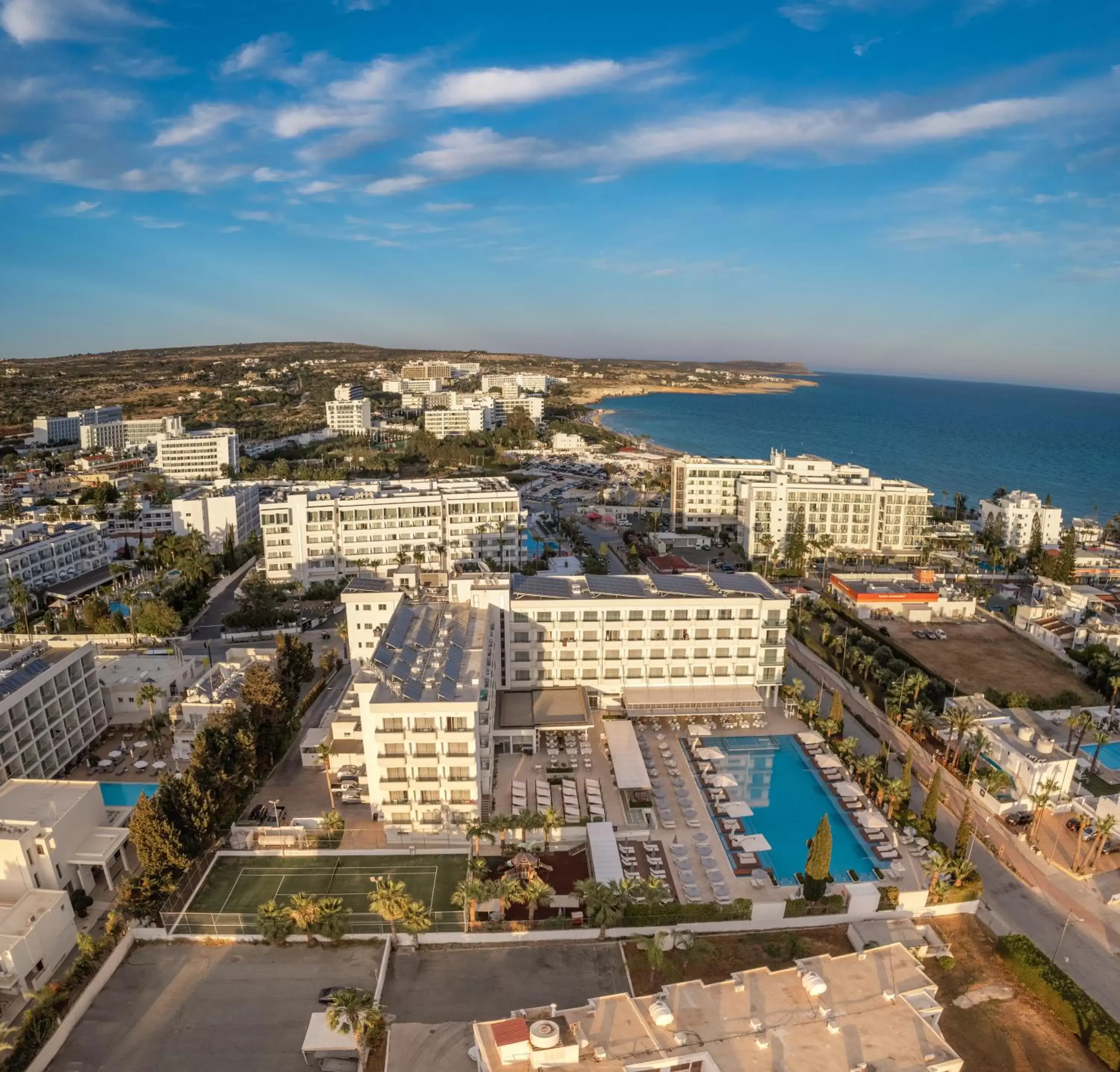 Bird's eye view, Bird's-eye View in Nestor Hotel