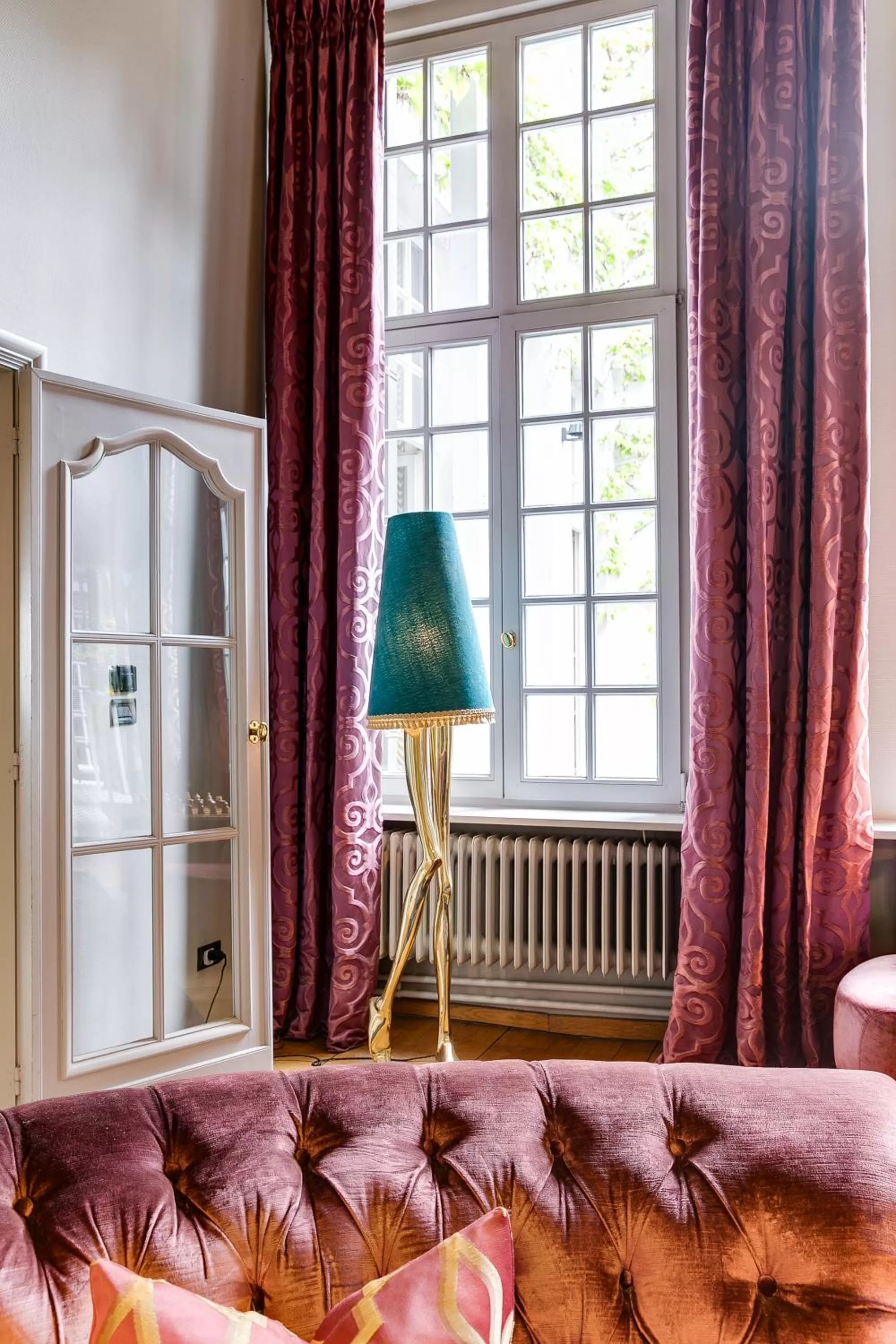 Property building, Bed in Hotel De Witte Lelie -Small Luxury Hotels of the World