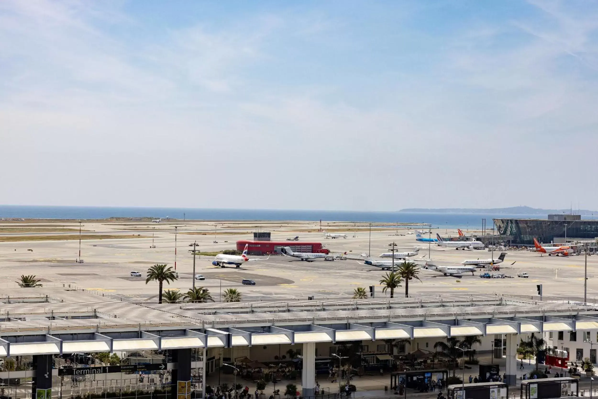 Deluxe King Room with Sea View in Sheraton Nice Deluxe King Room with Sea View in Sheraton Nice