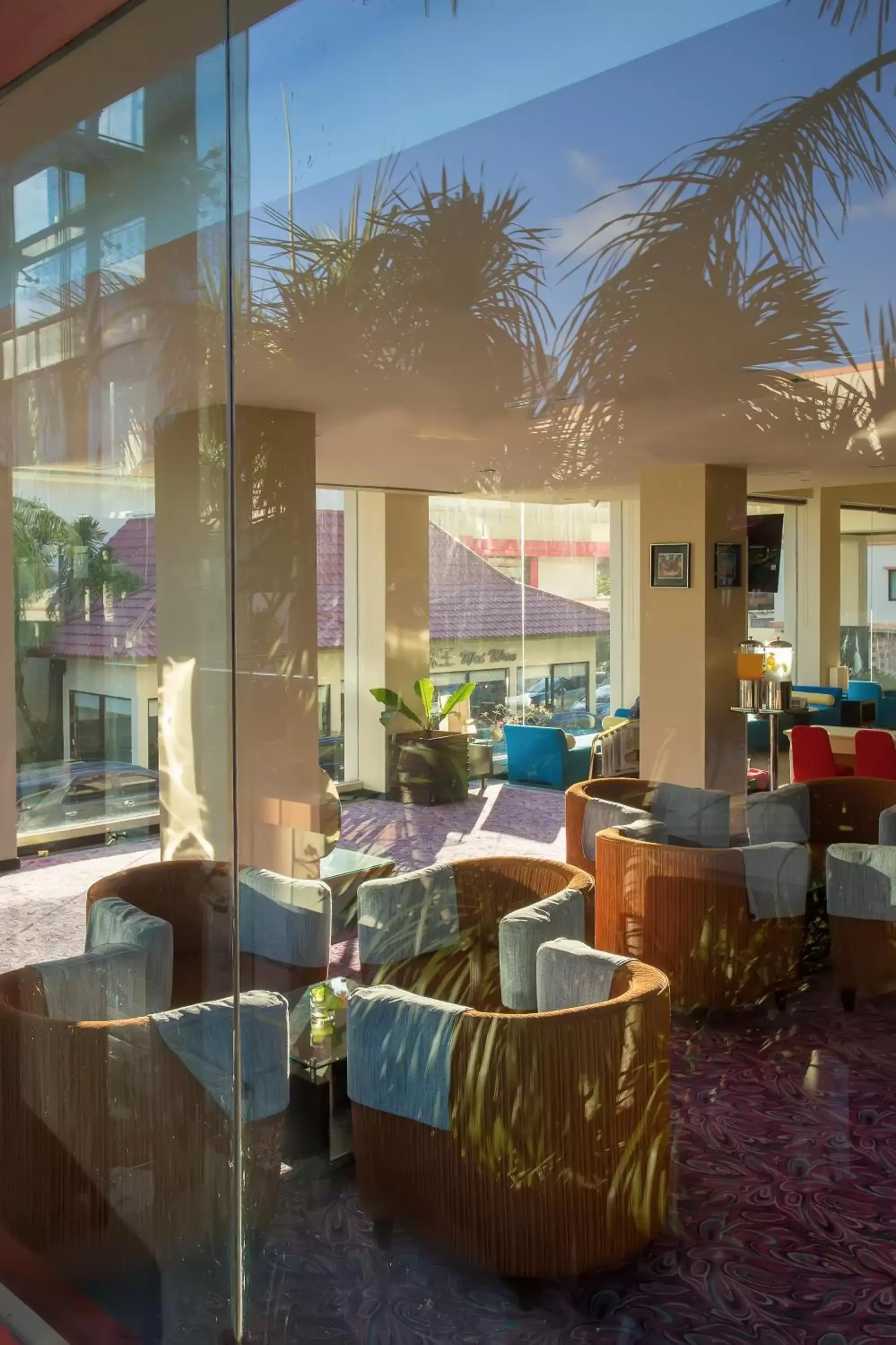 Lounge or bar in Swiss-Belhotel Silae Palu Lounge or bar in Swiss-Belhotel Silae Palu