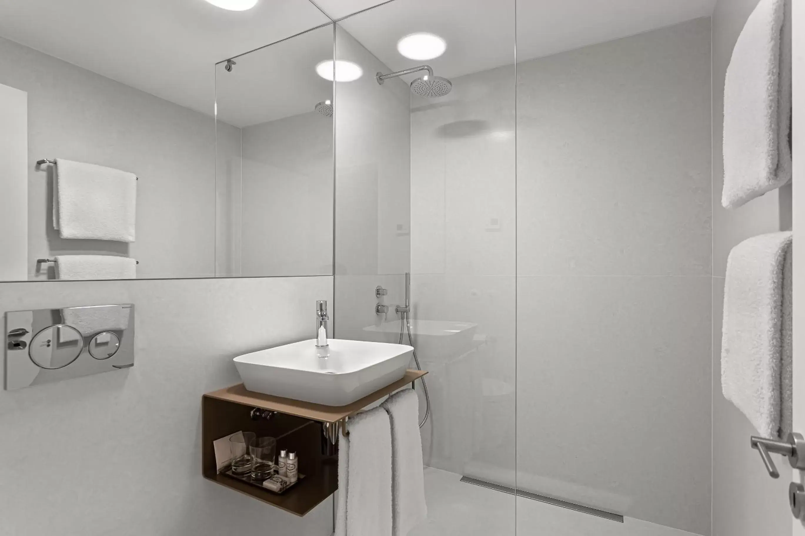 Bathroom in S.Bento Residences